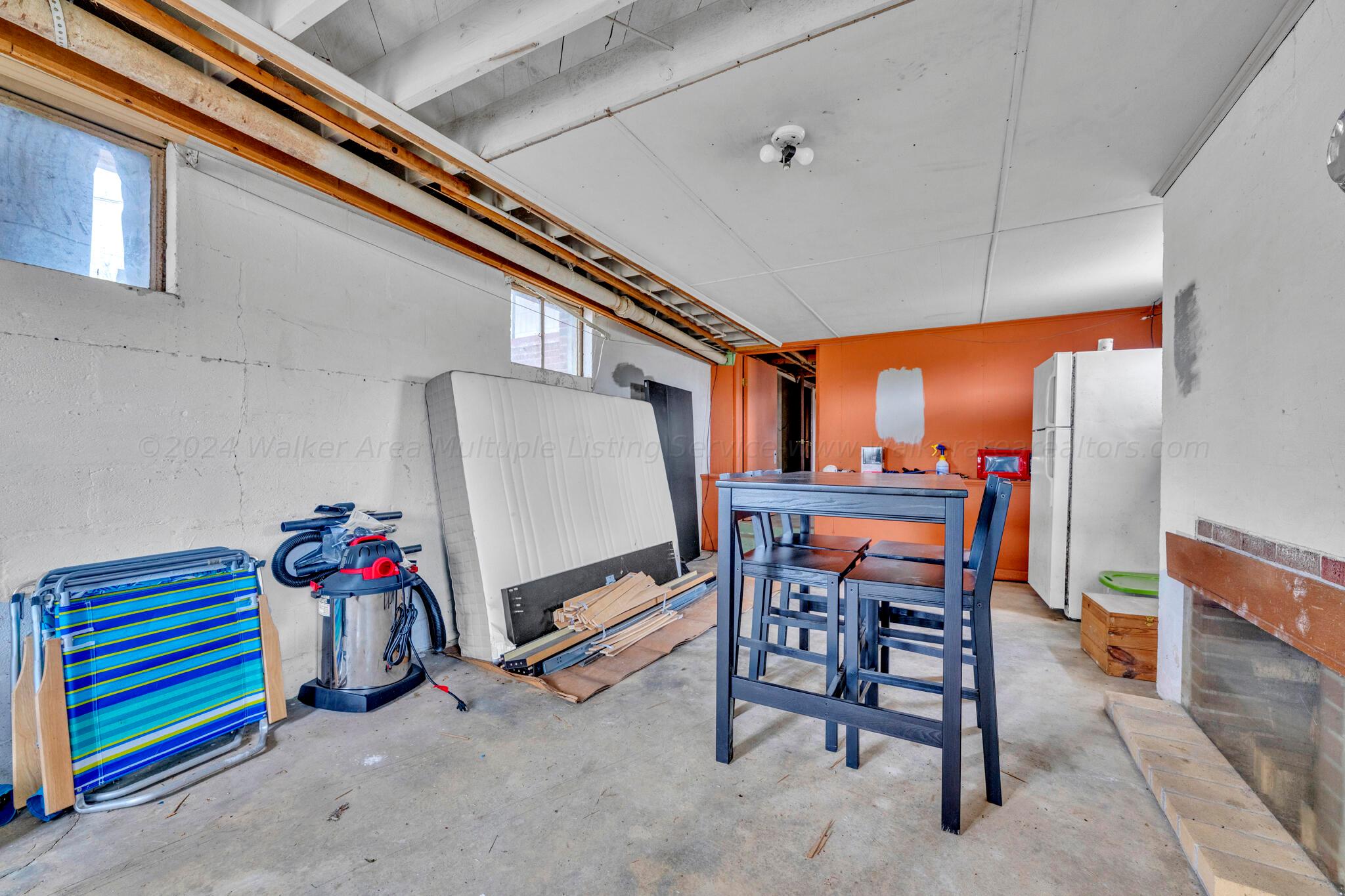 712 9TH AVE SE