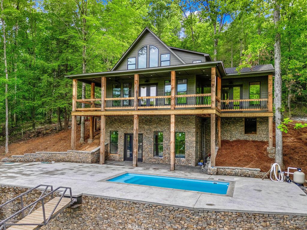 313 LEGENDARY PARKWAY