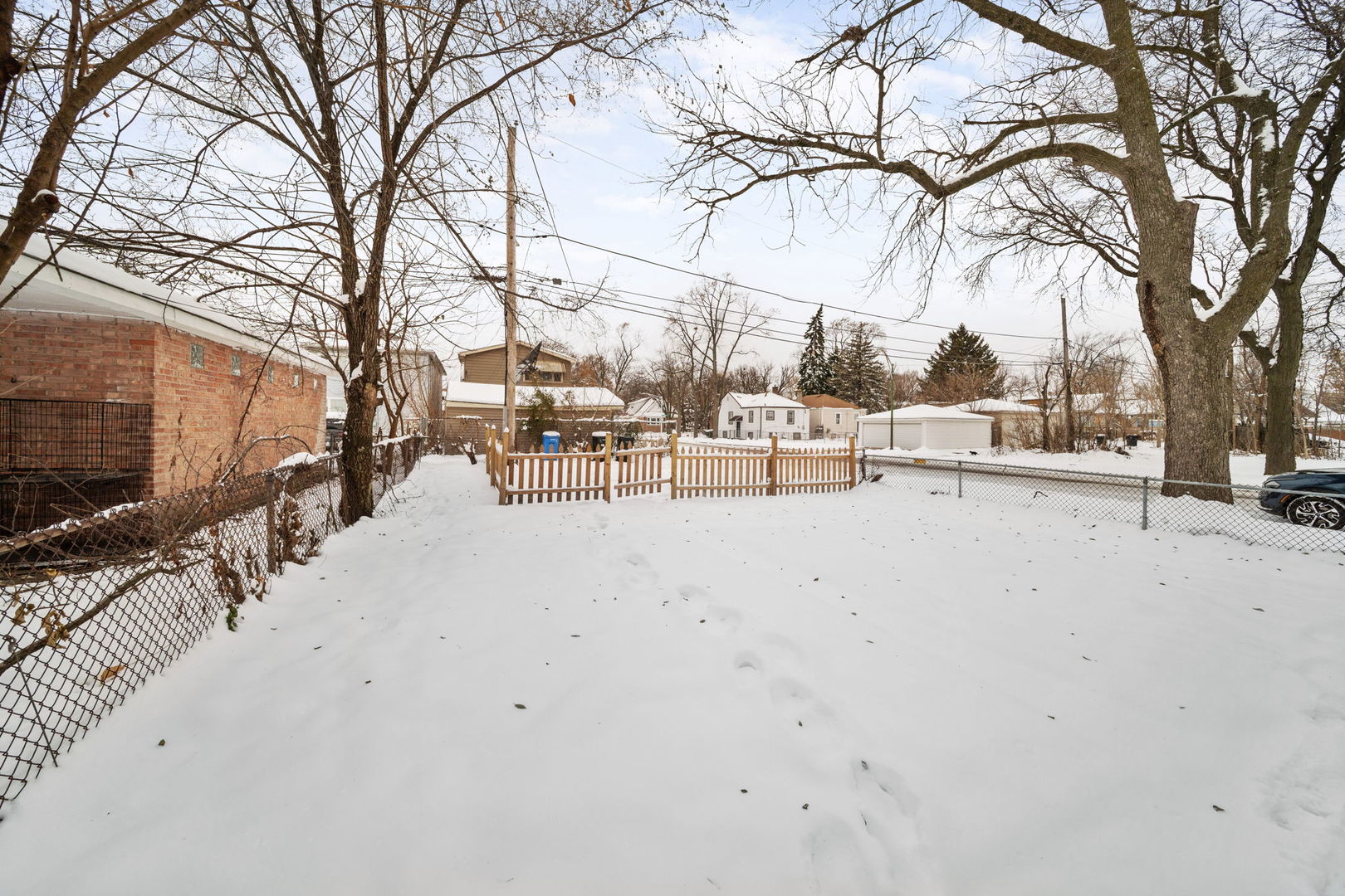 12000 S Perry Avenue