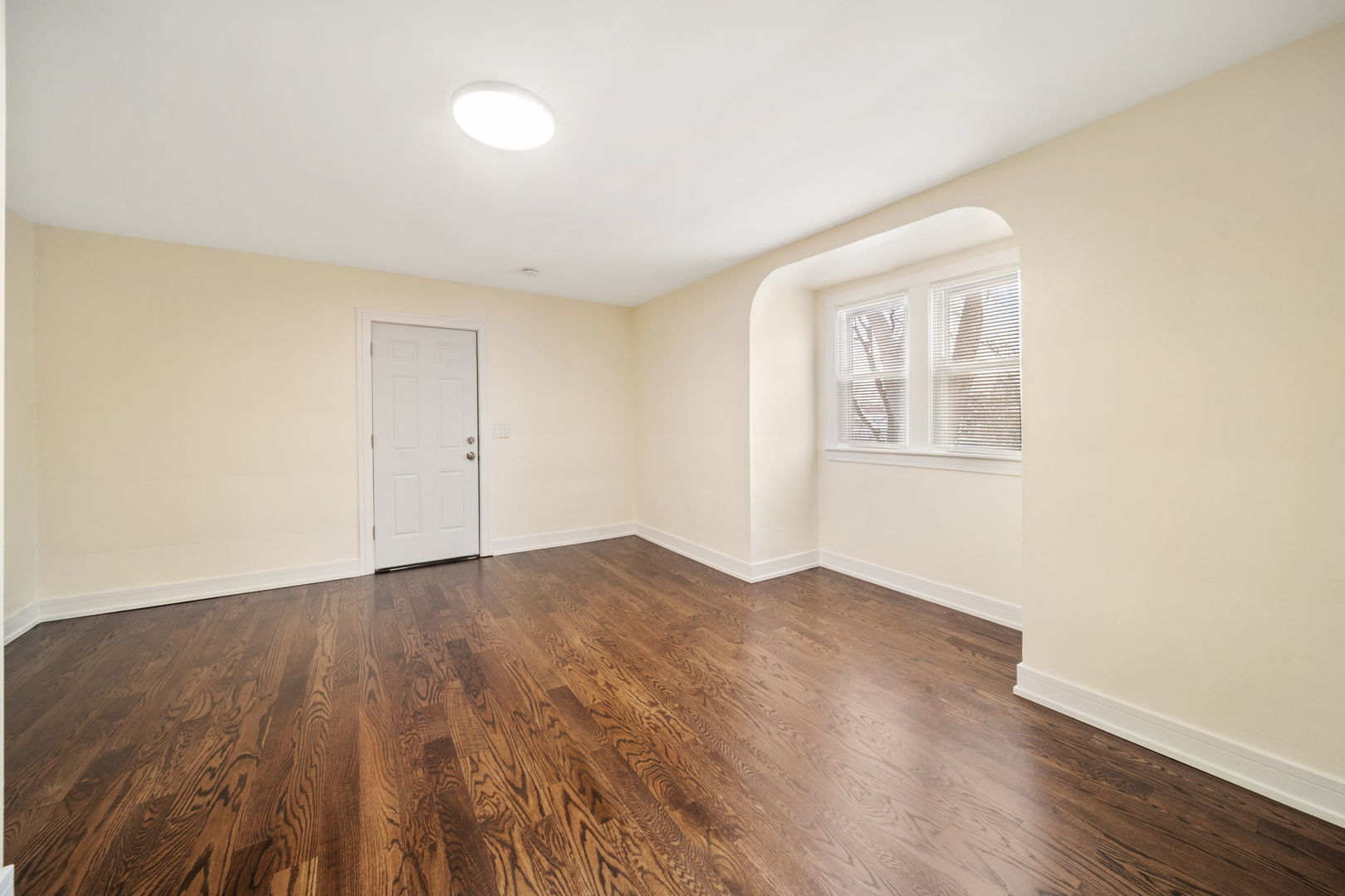 12000 S Perry Avenue