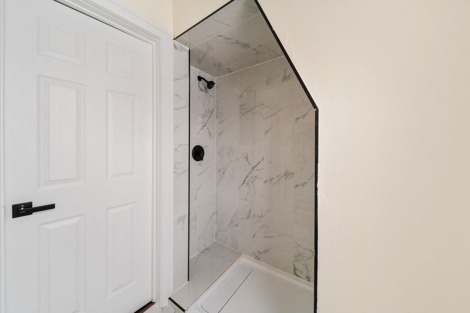 12000 S Perry Avenue