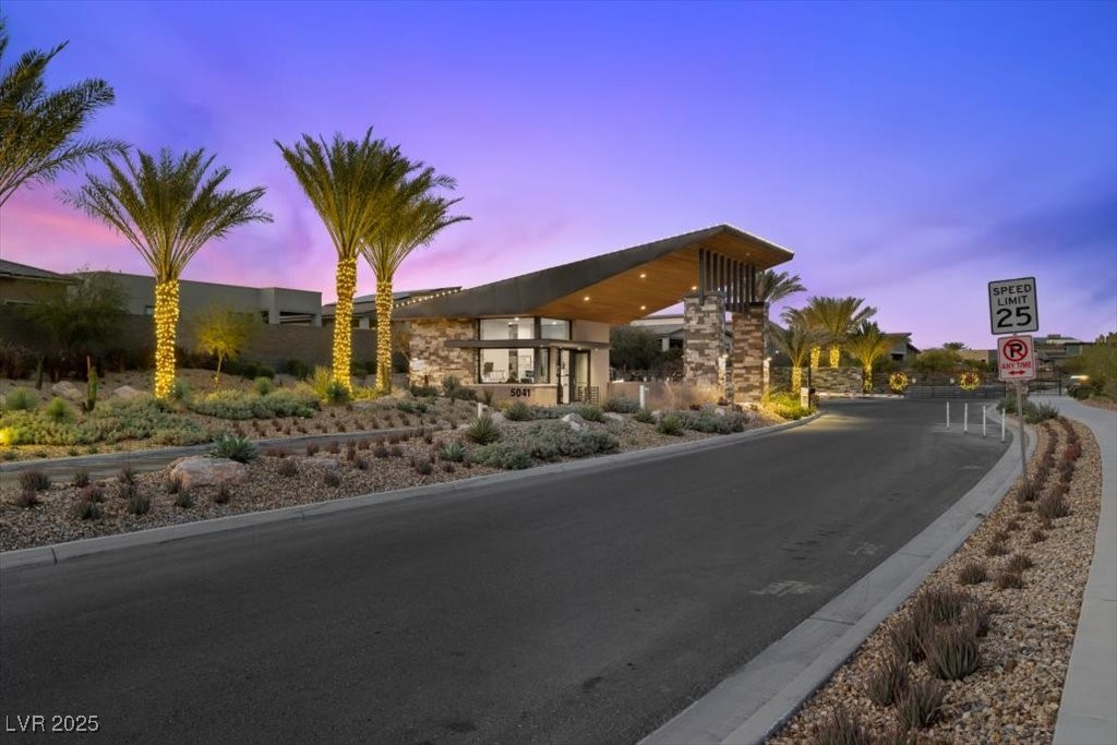 4829 Shady Ridge Drive