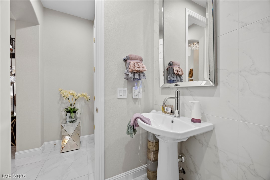 10721 Capesthorne Way