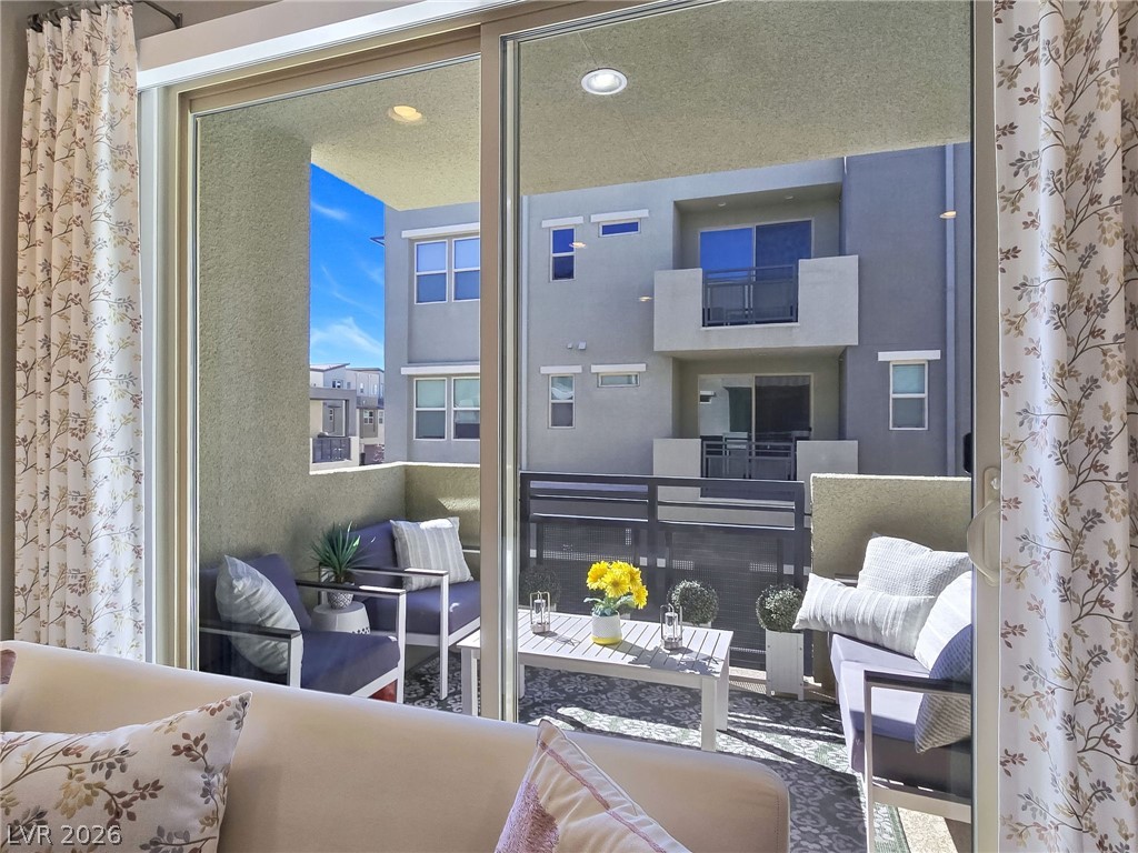 11256 Rainbow Peak Avenue 202