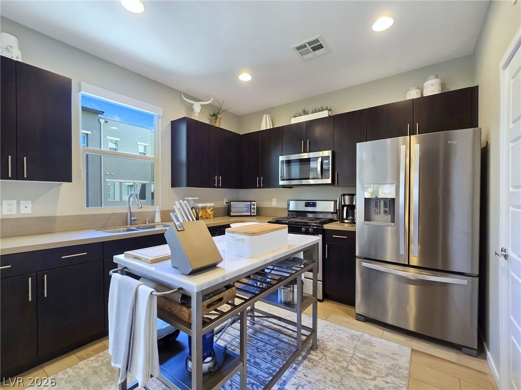 11256 Rainbow Peak Avenue 202