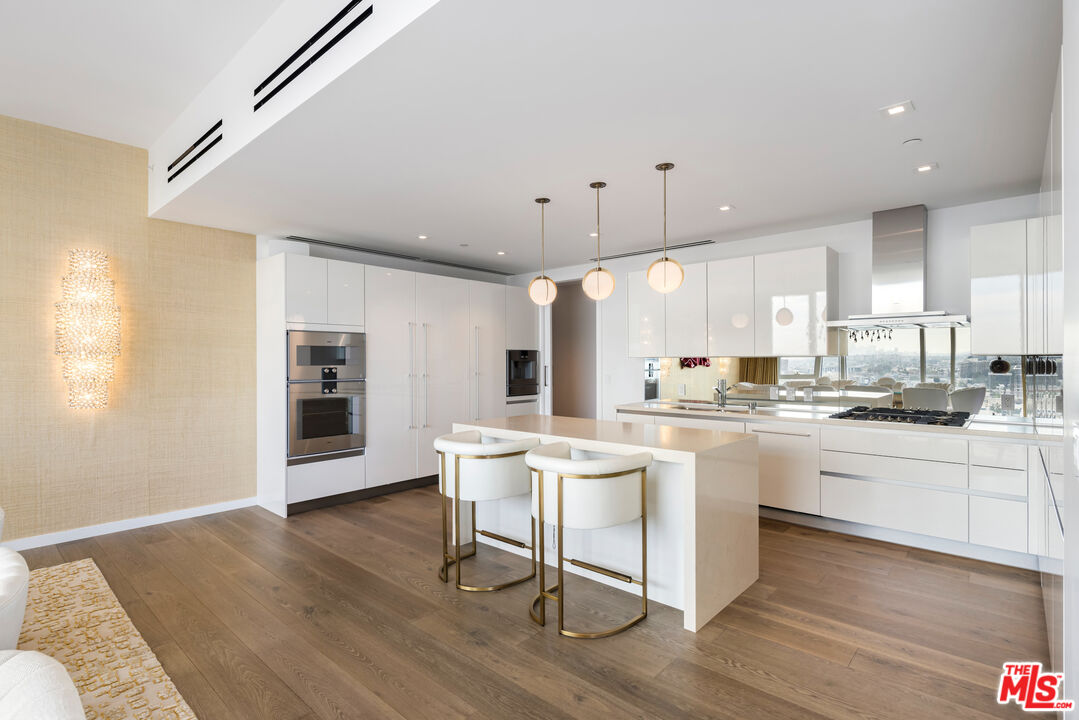 9000 W 3rd St Unit: 1101