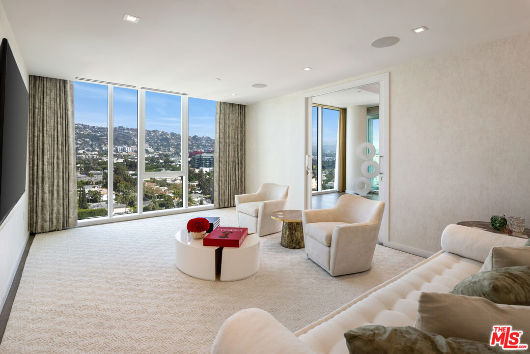 9000 W 3rd St Unit: 1101