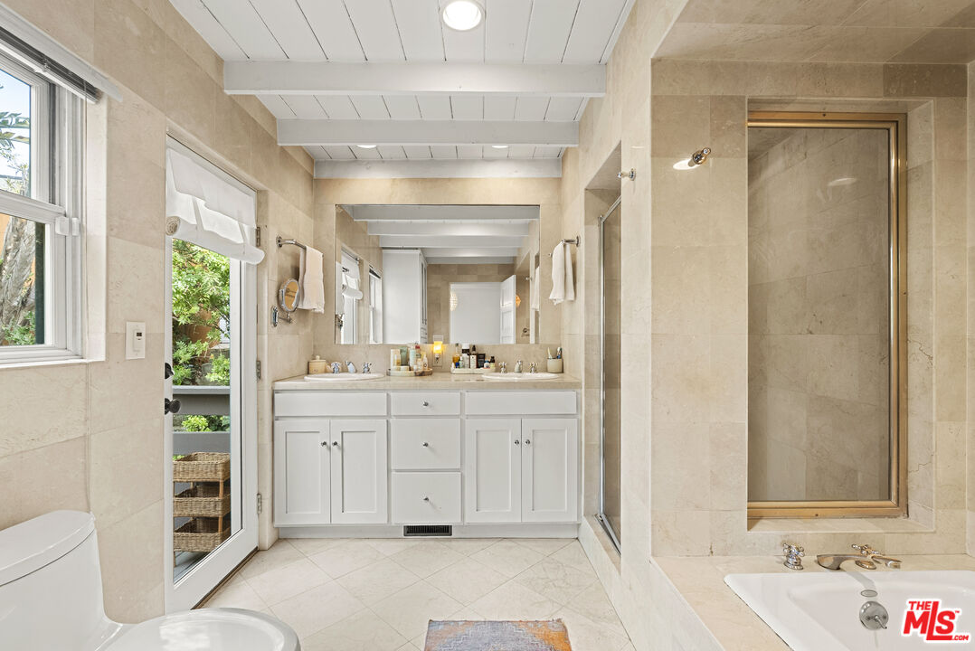 7445 Palo Vista Dr