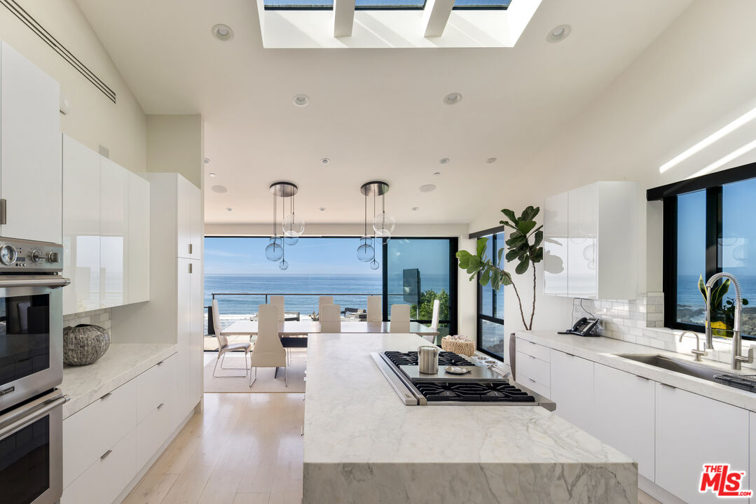 31504 Victoria Point Rd
