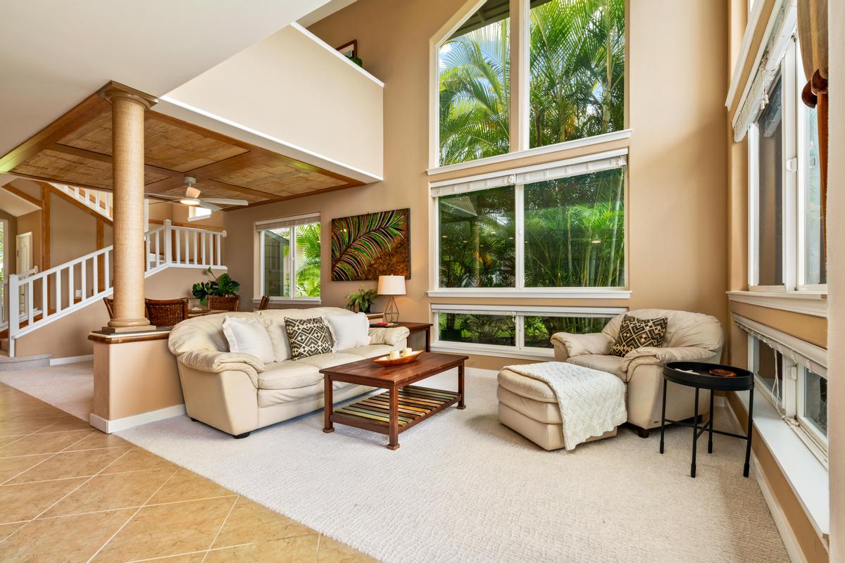 75-6060 KUAKINI HWY F4