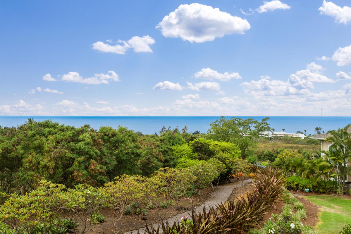75-6060 KUAKINI HWY F4