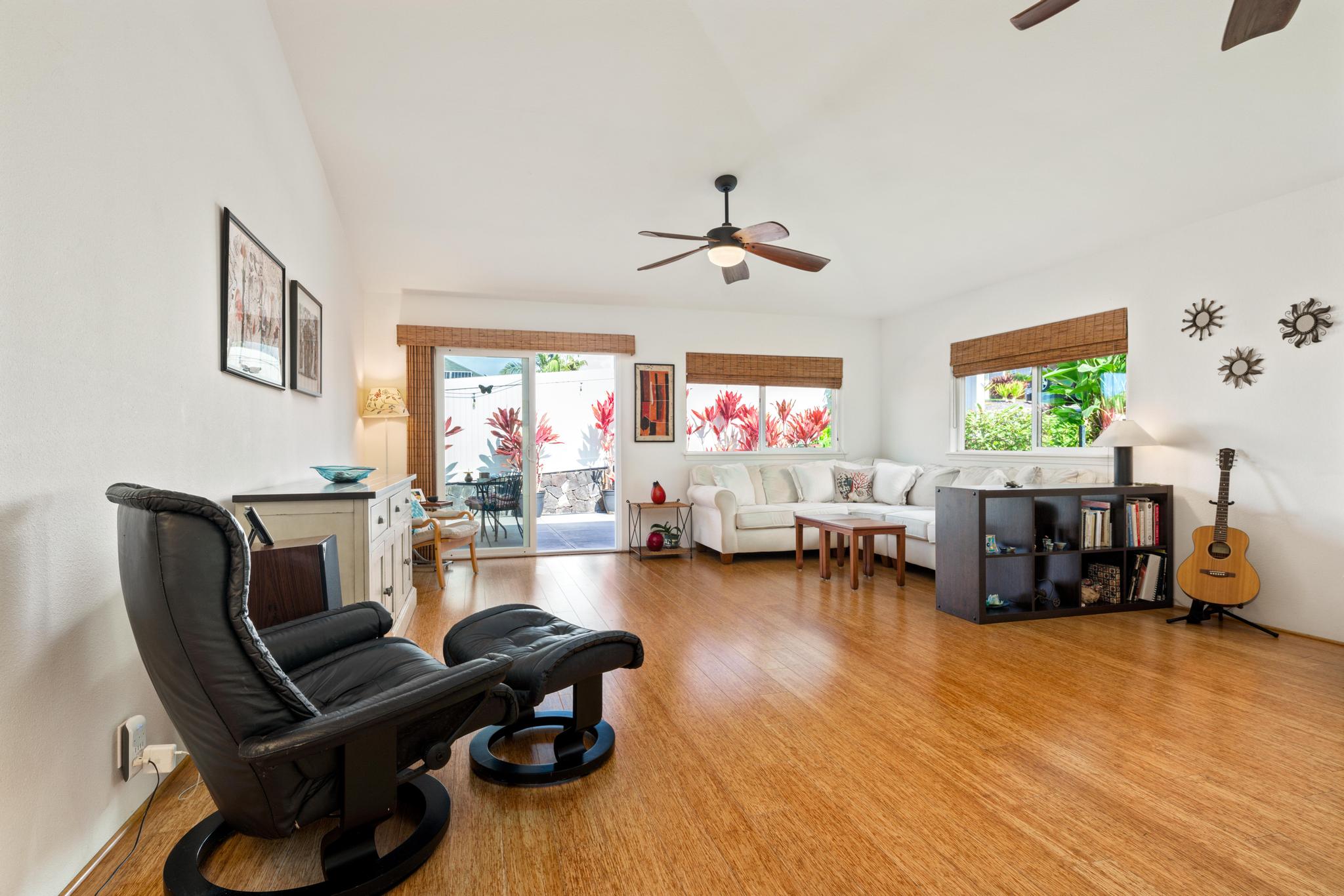 75-647 OPIKANALANI PL