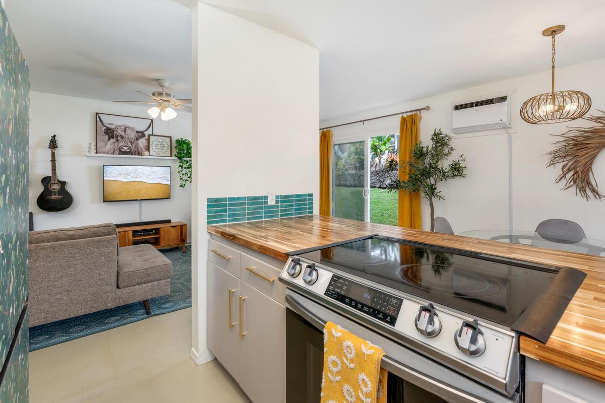 76-6119 ROYAL POINCIANA WAY 23A