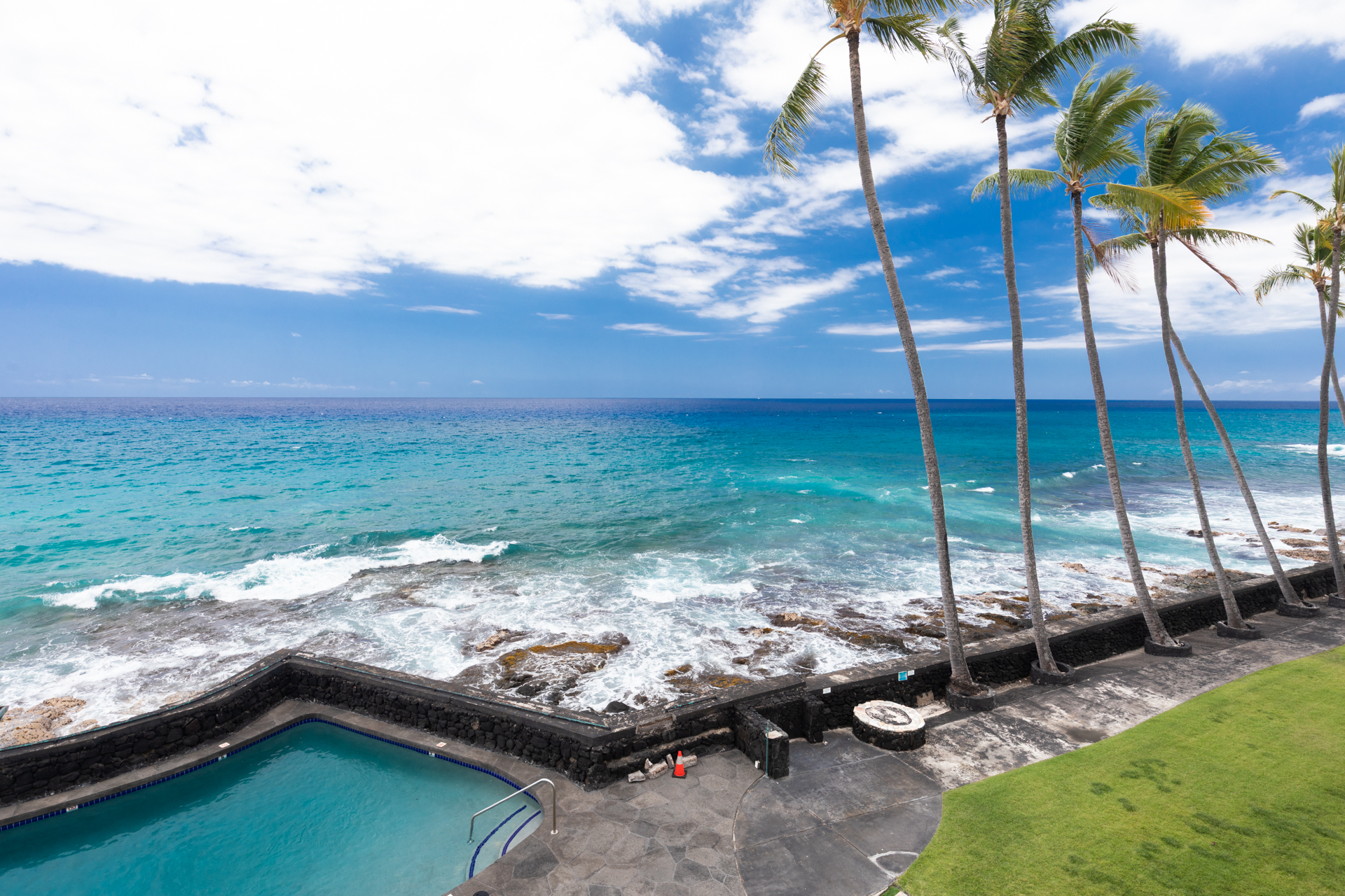 77-6452 ALII DRIVE 307