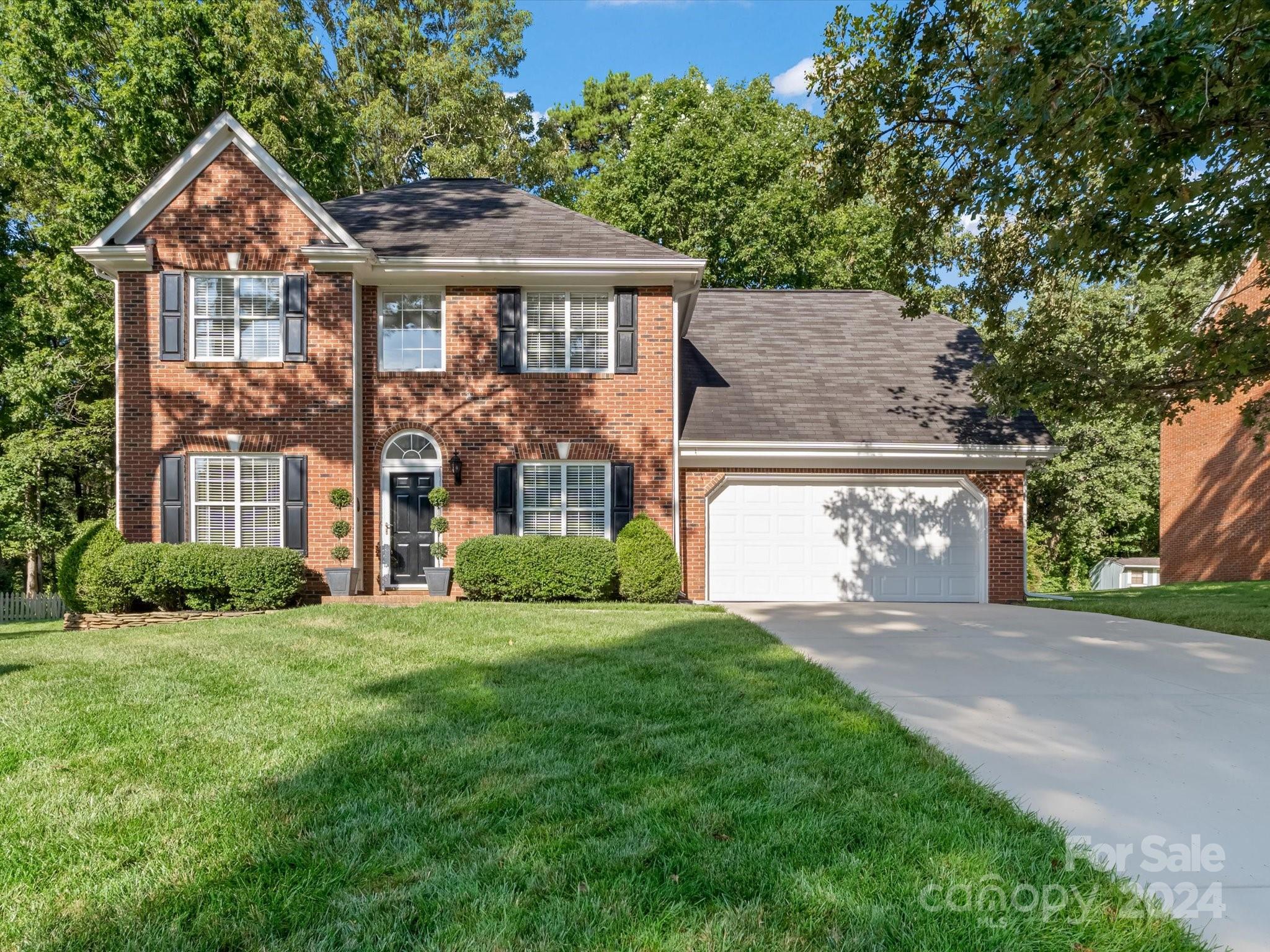 2811 Bathgate Lane