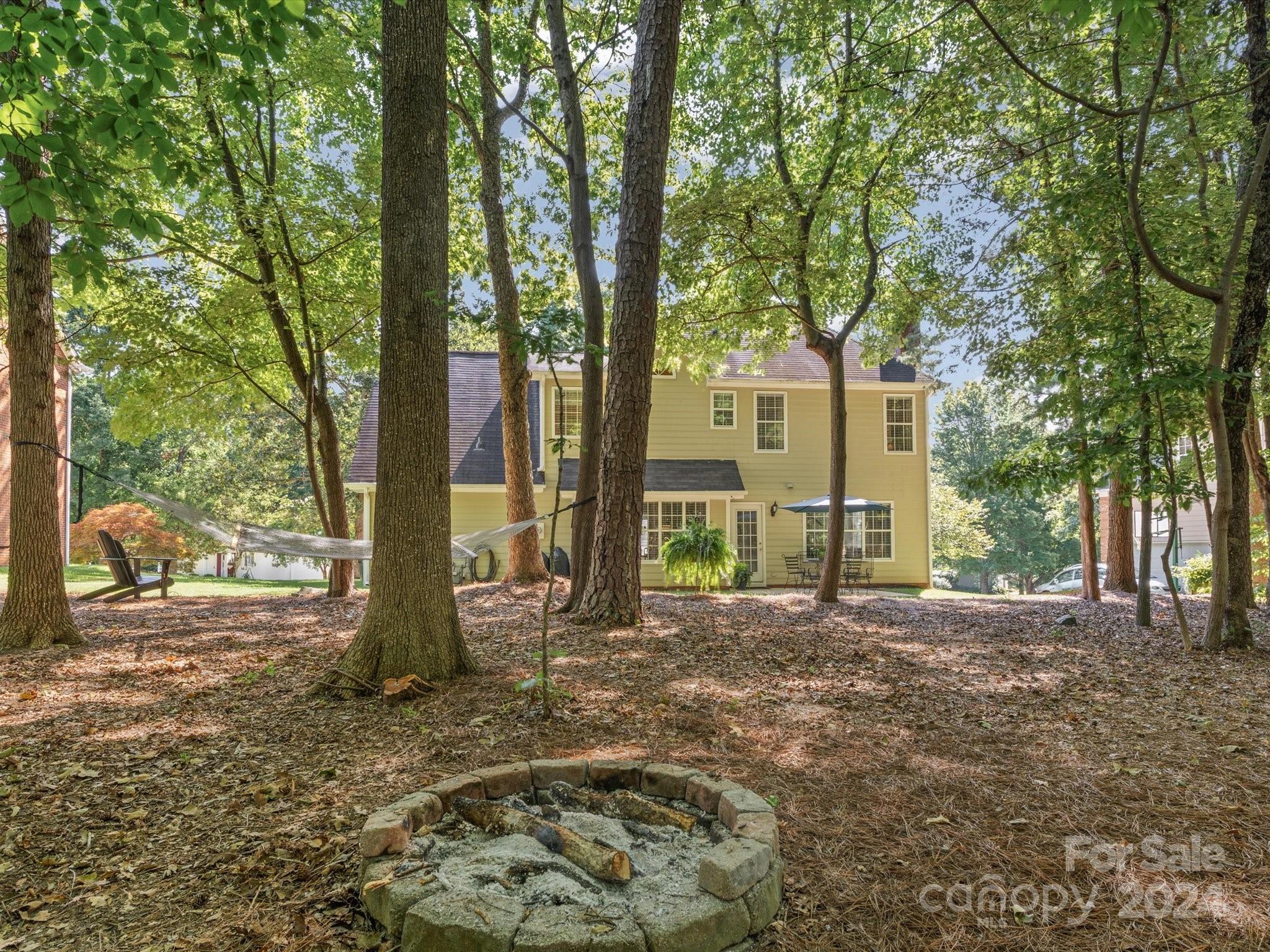 2811 Bathgate Lane