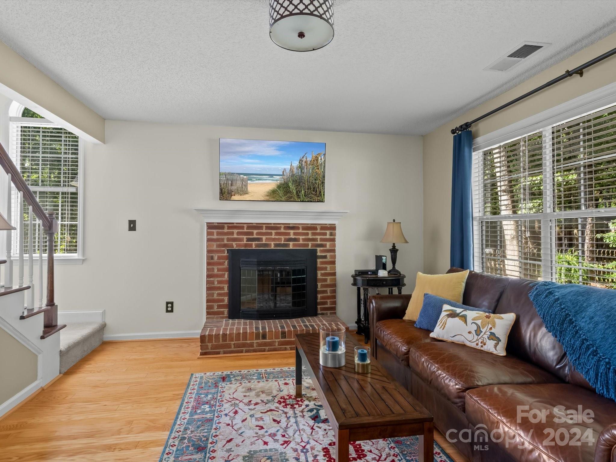 2811 Bathgate Lane