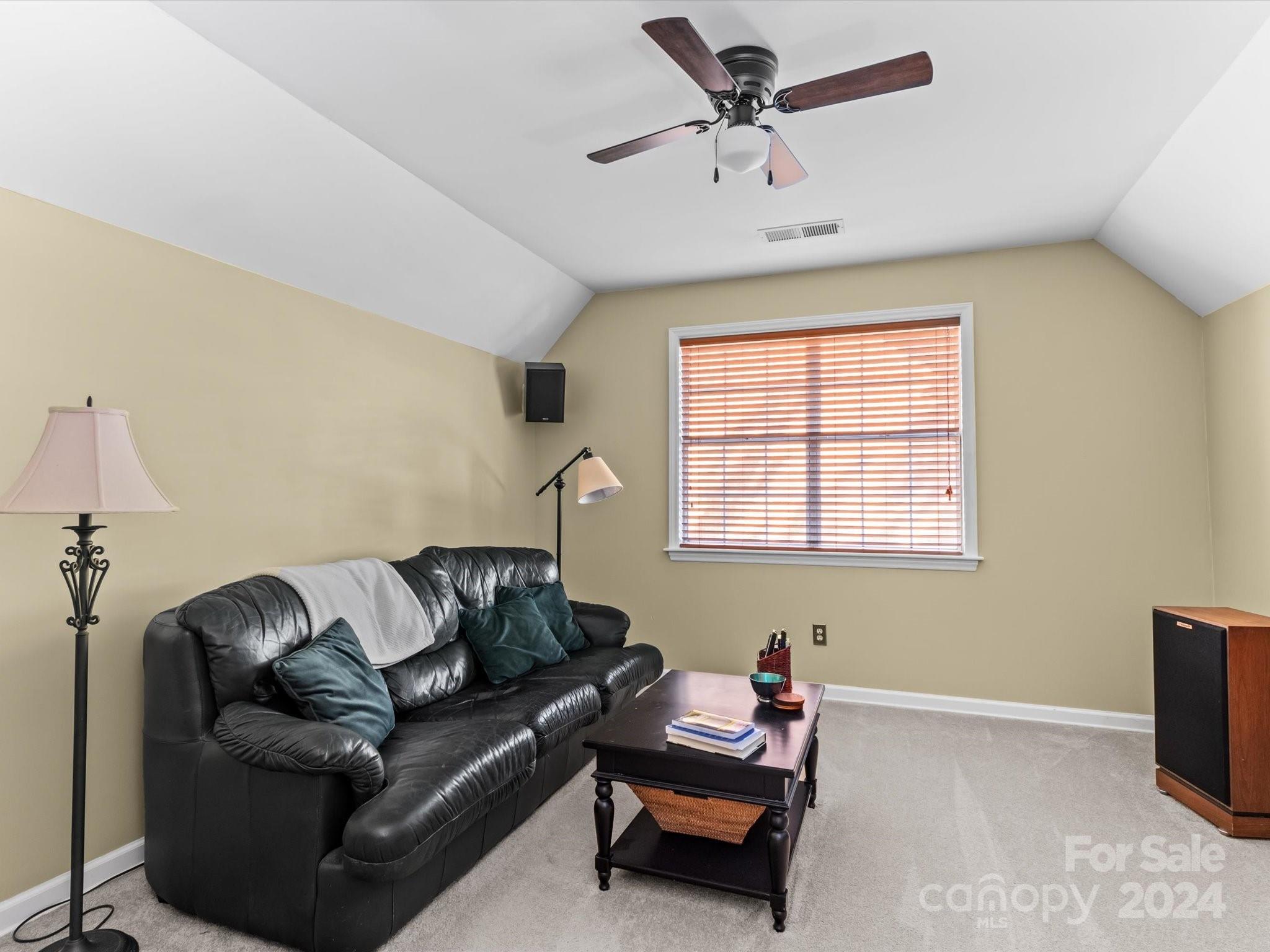 2811 Bathgate Lane