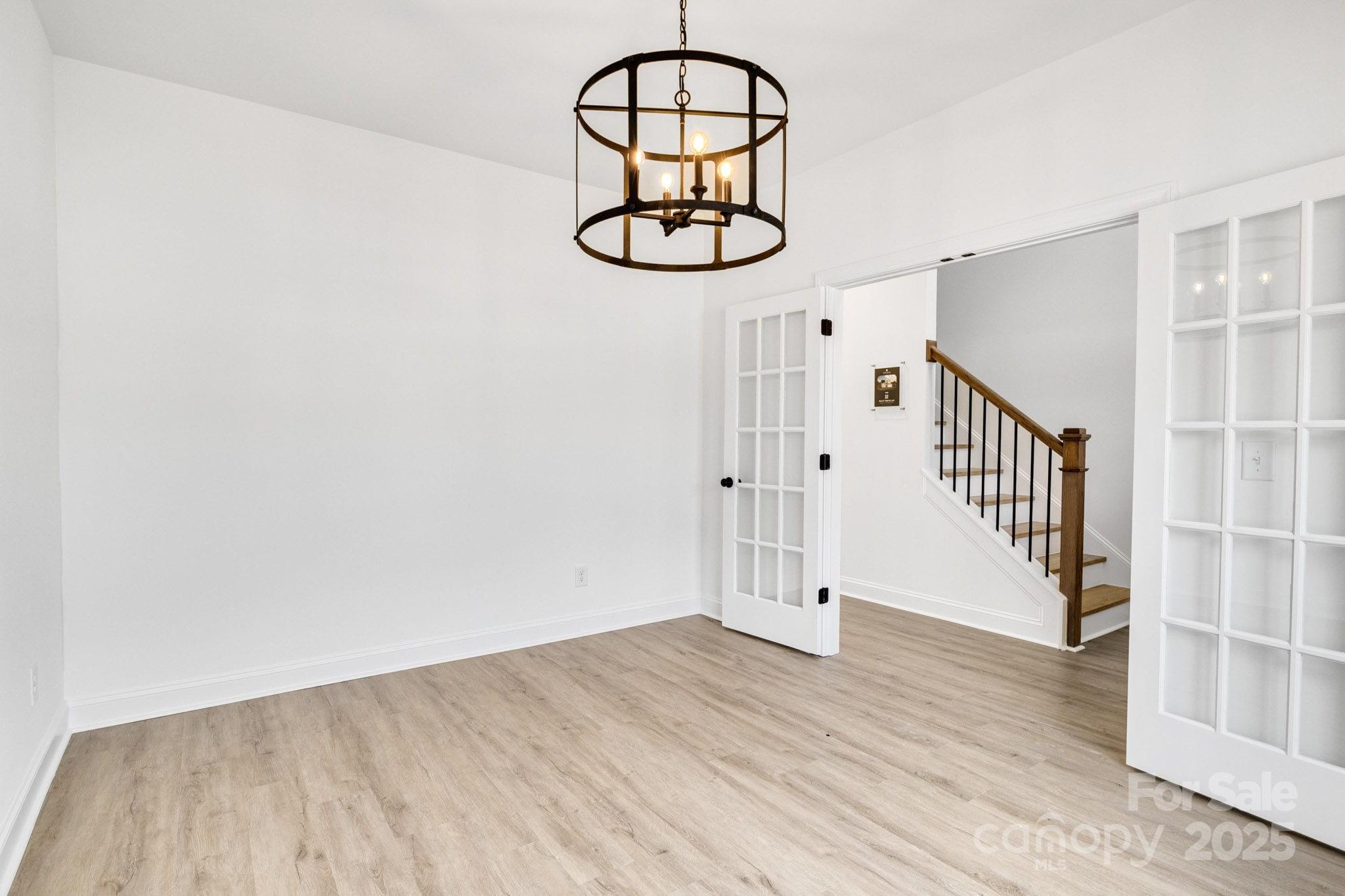 3070 Swallowtail Lane