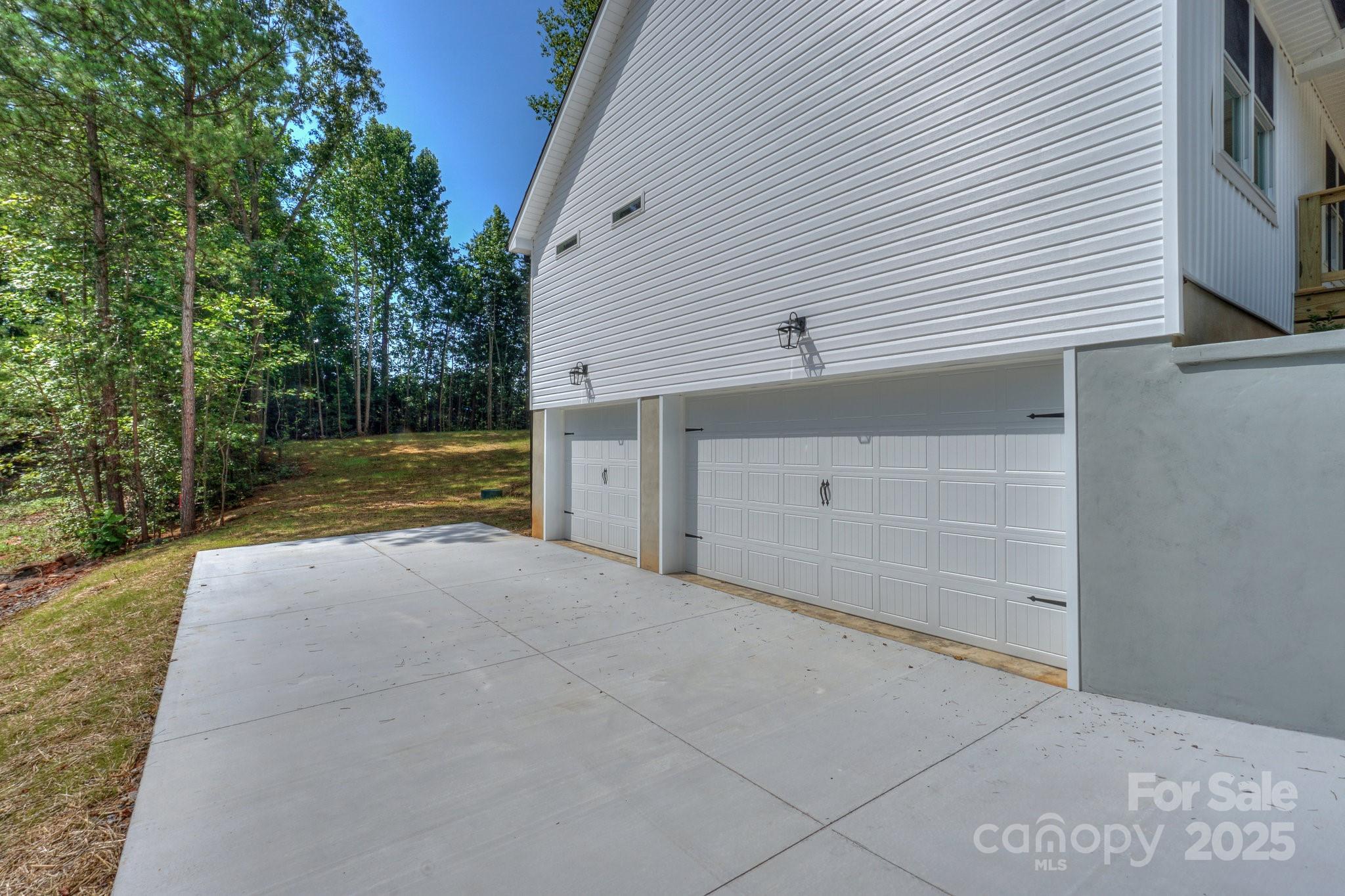 110 S Yadkin River Road