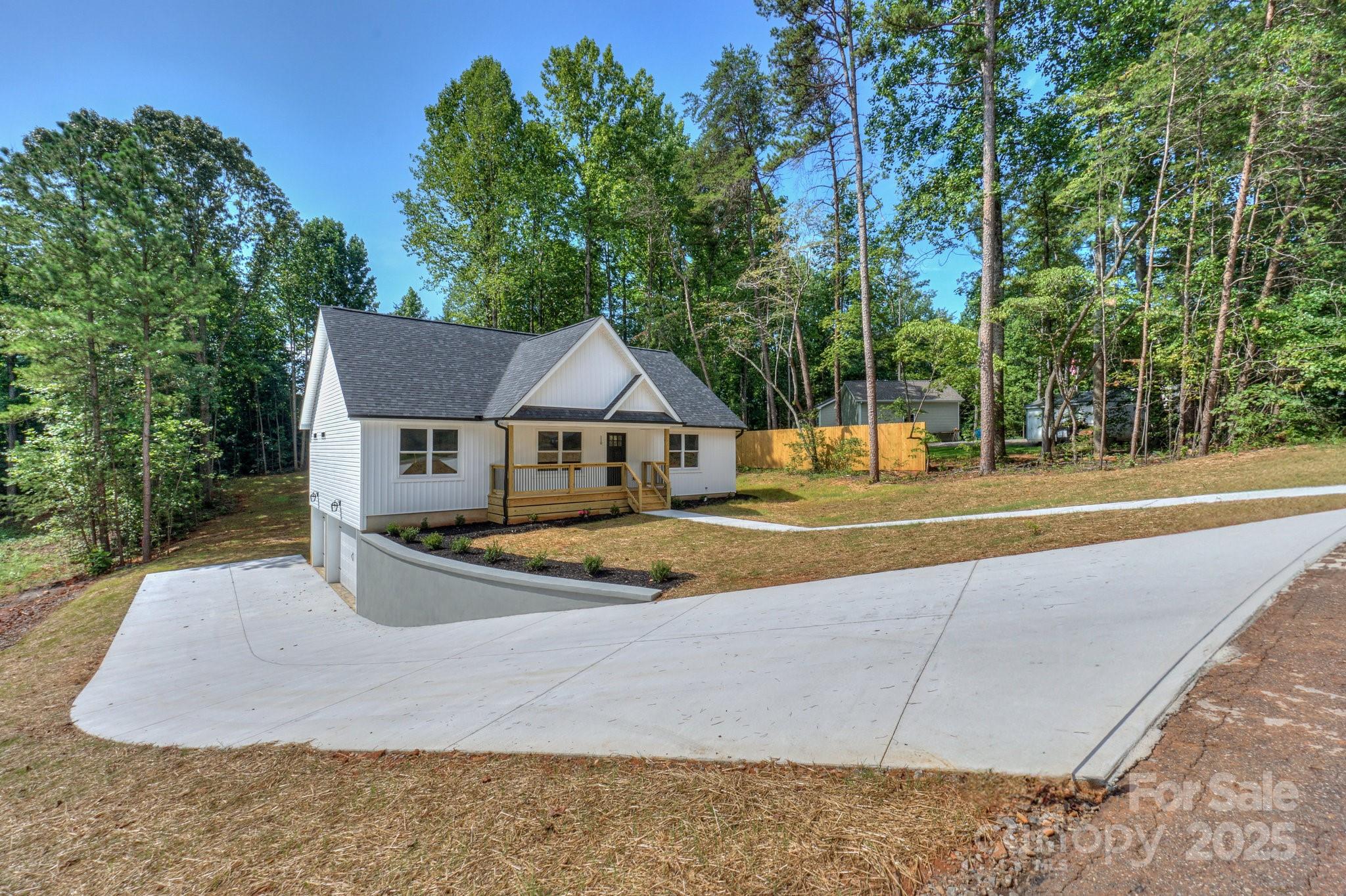 110 S Yadkin River Road