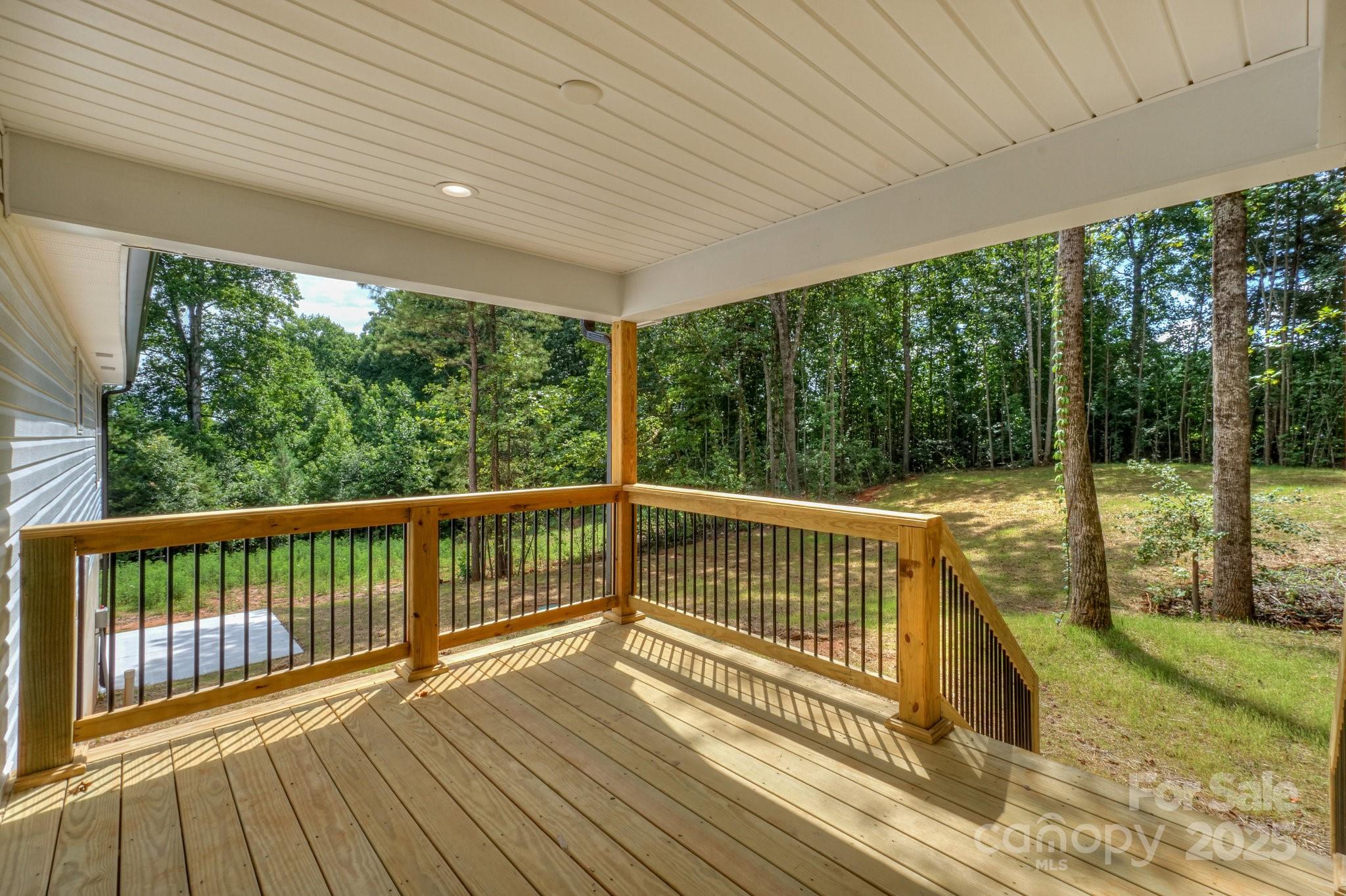 110 S Yadkin River Road