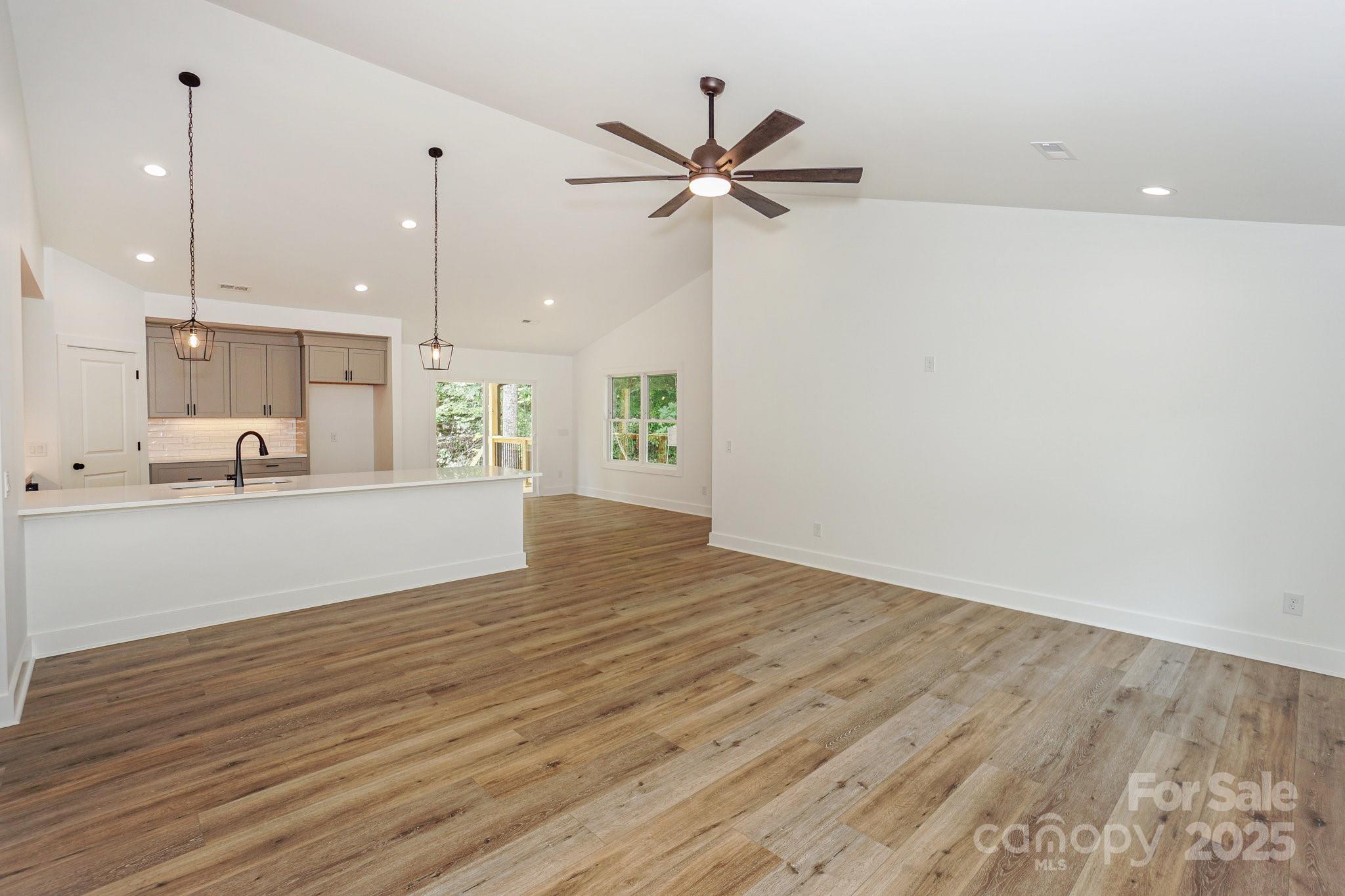 110 S Yadkin River Road