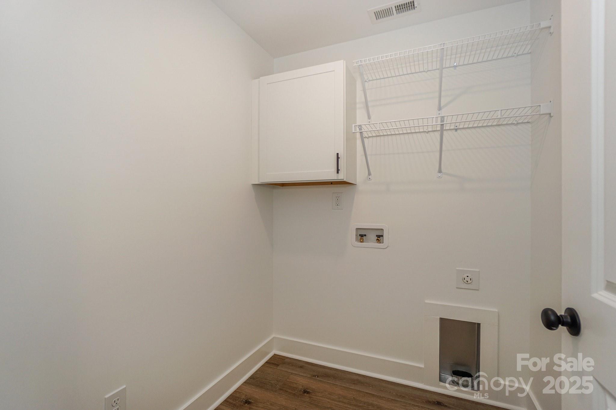 110 S Yadkin River Road