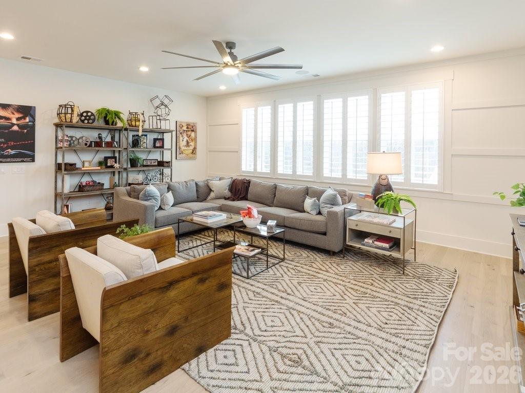 110 Willow View Loop