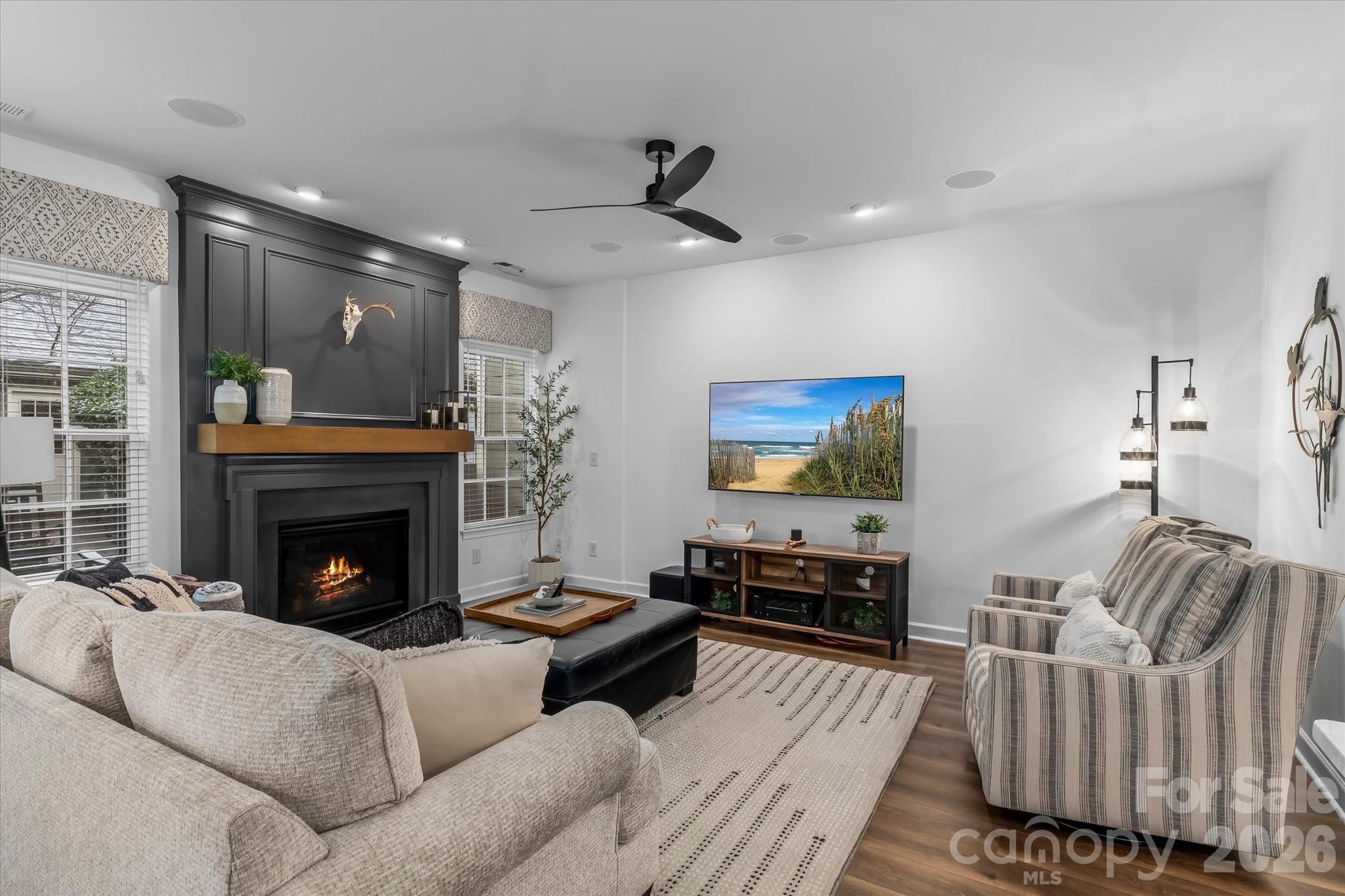 21556 Old Canal Street