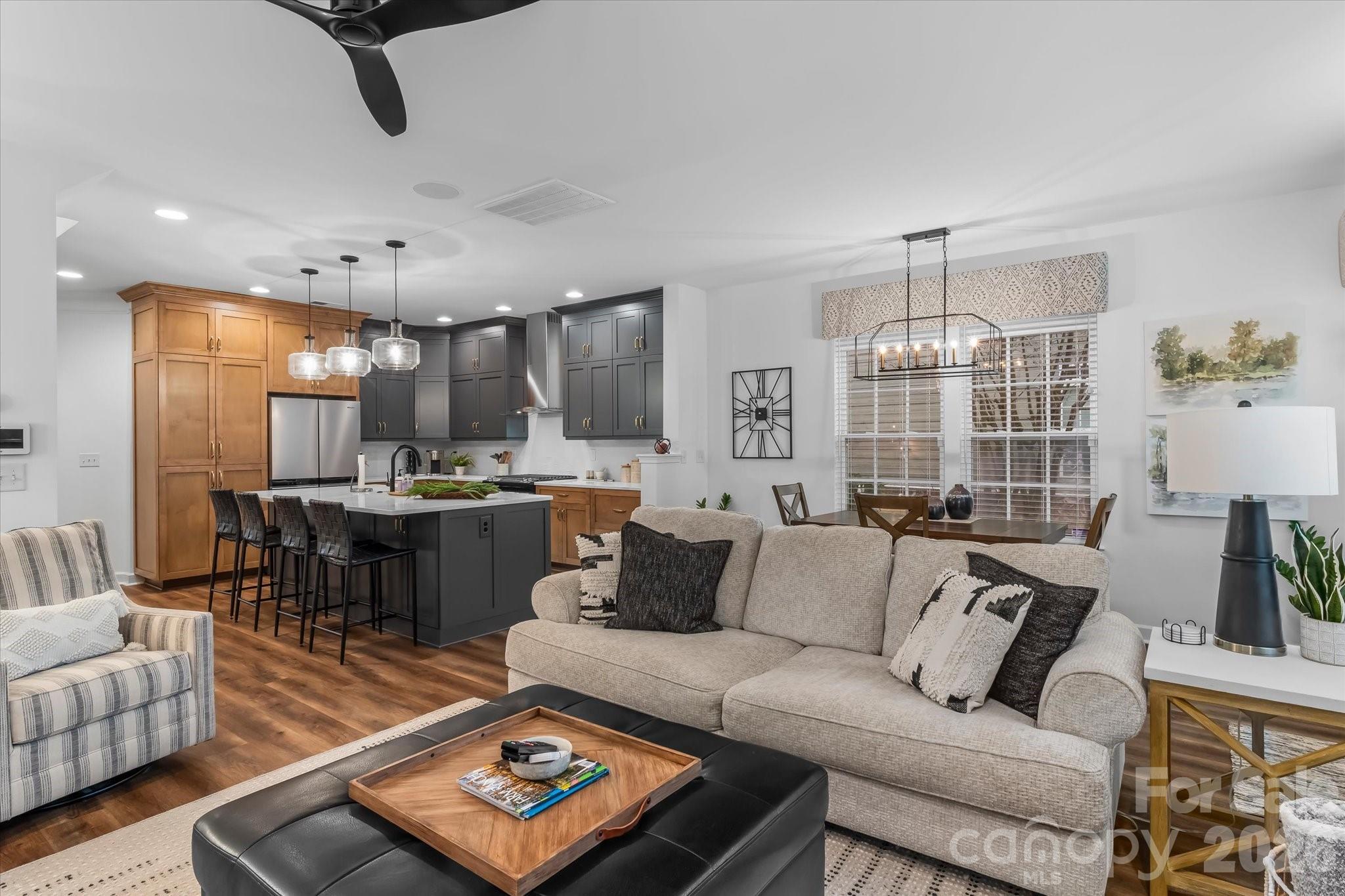 21556 Old Canal Street