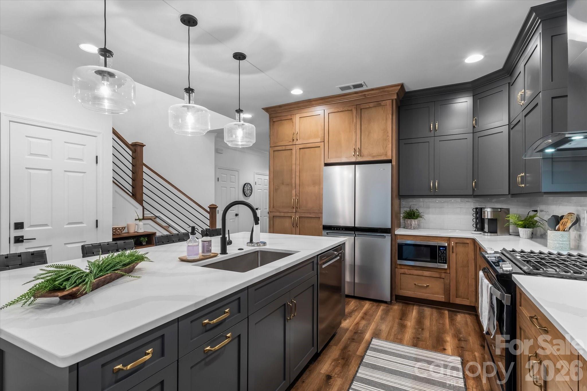 21556 Old Canal Street