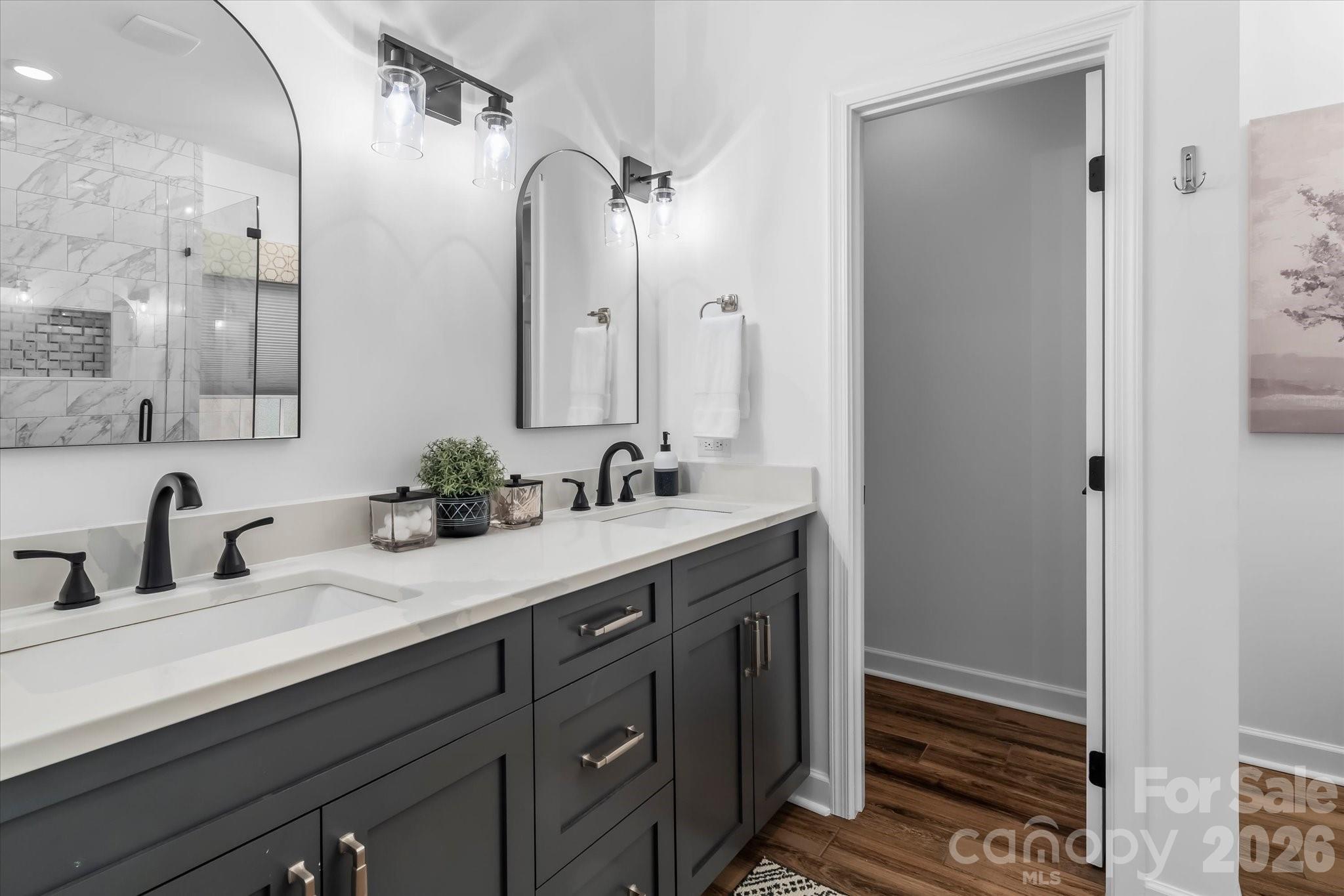 21556 Old Canal Street