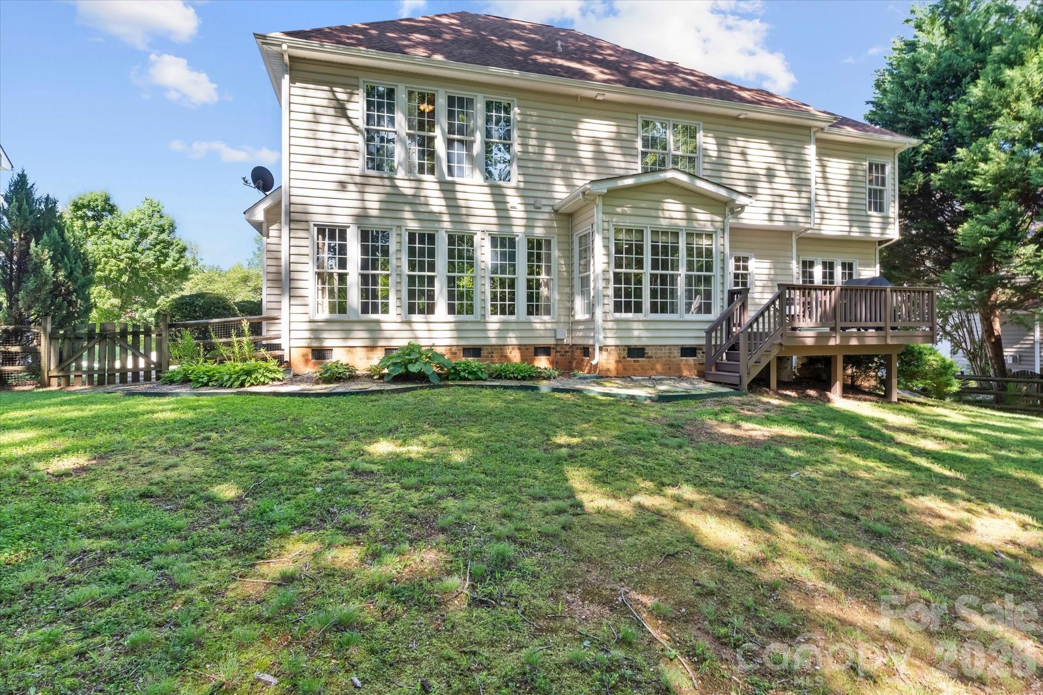 228 Forest Walk Way