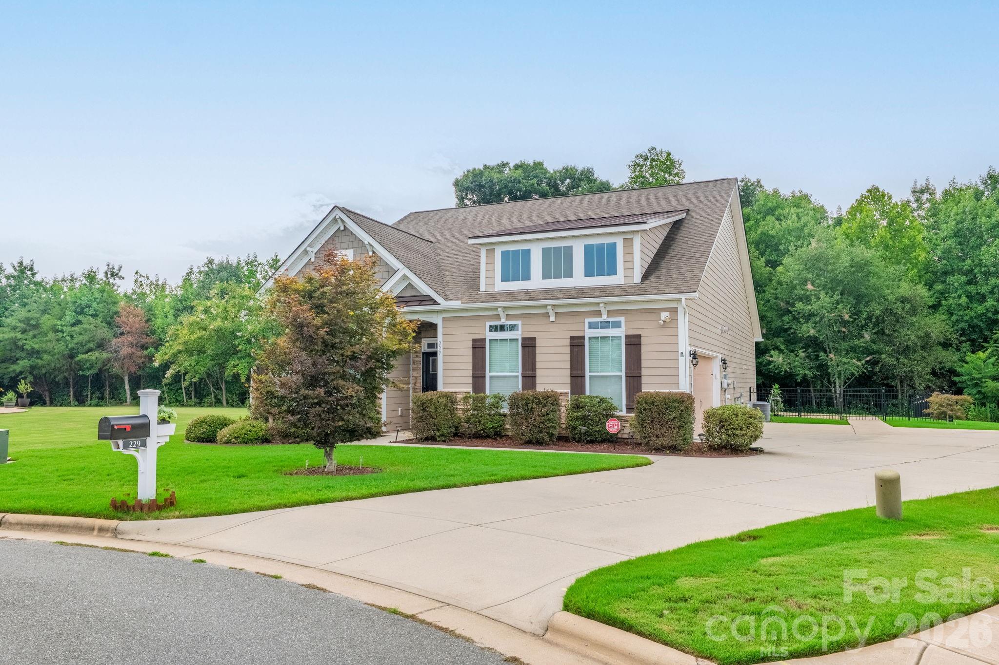 229 Hunters Hill Drive