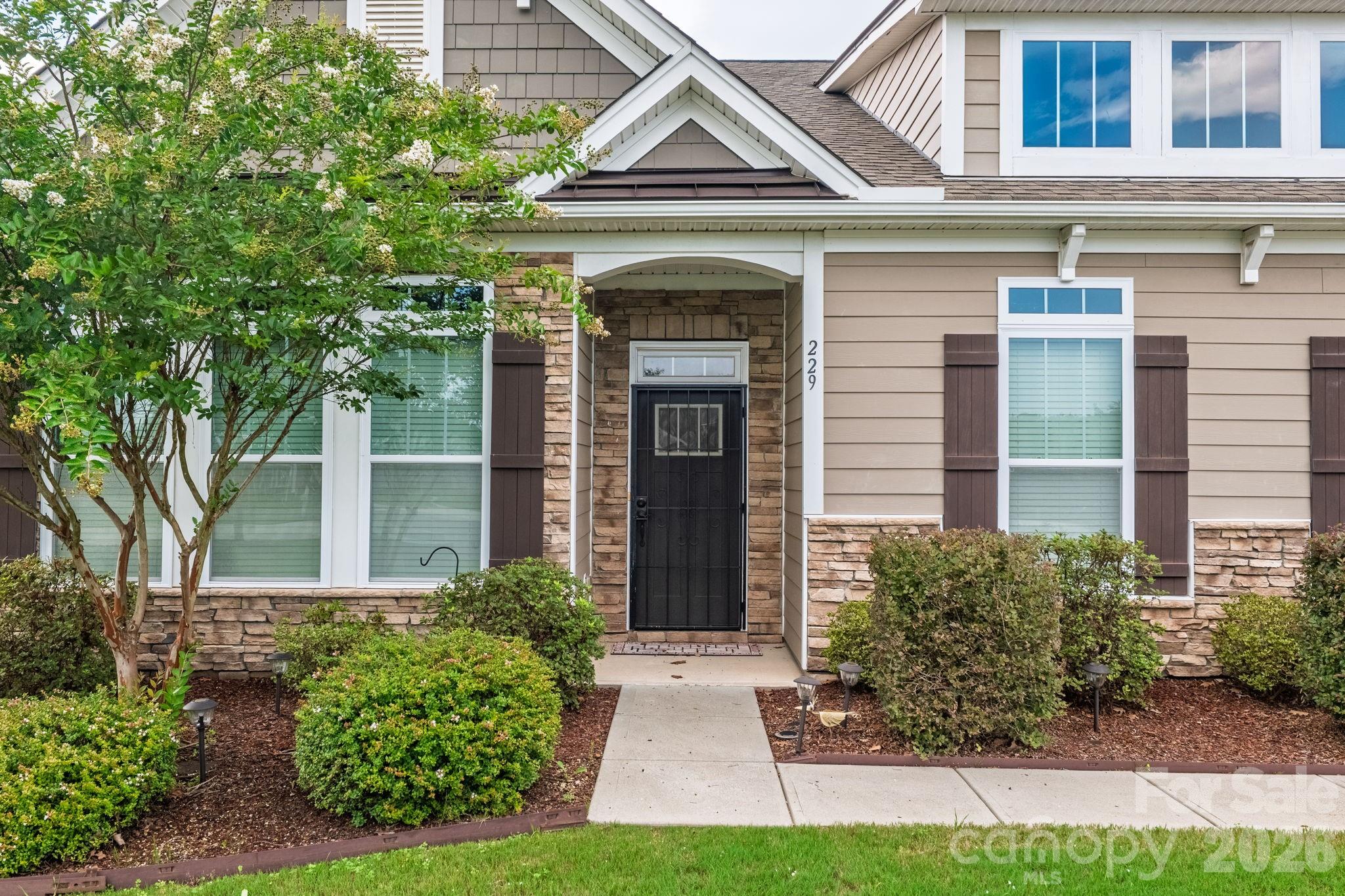 229 Hunters Hill Drive