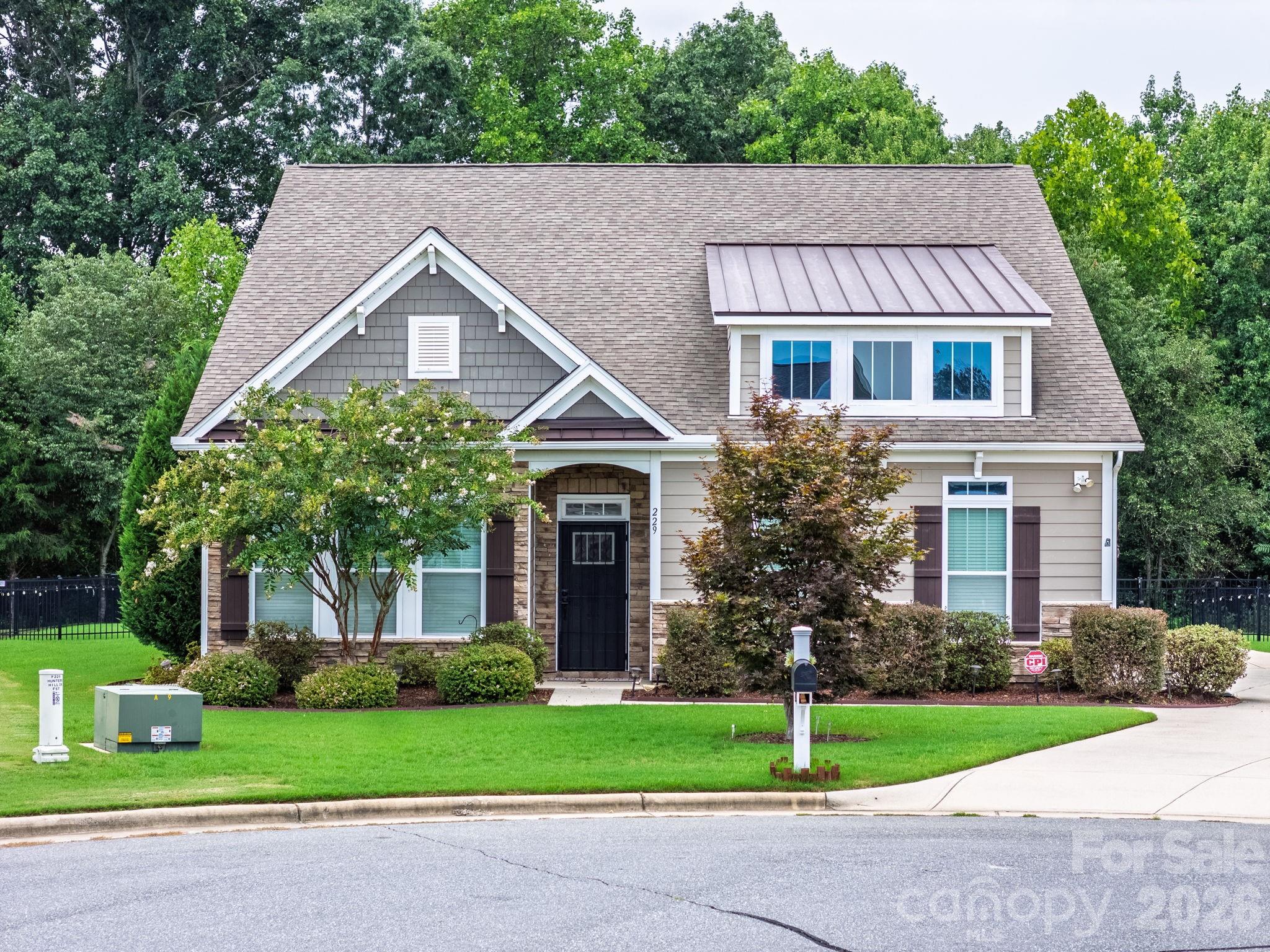 229 Hunters Hill Drive