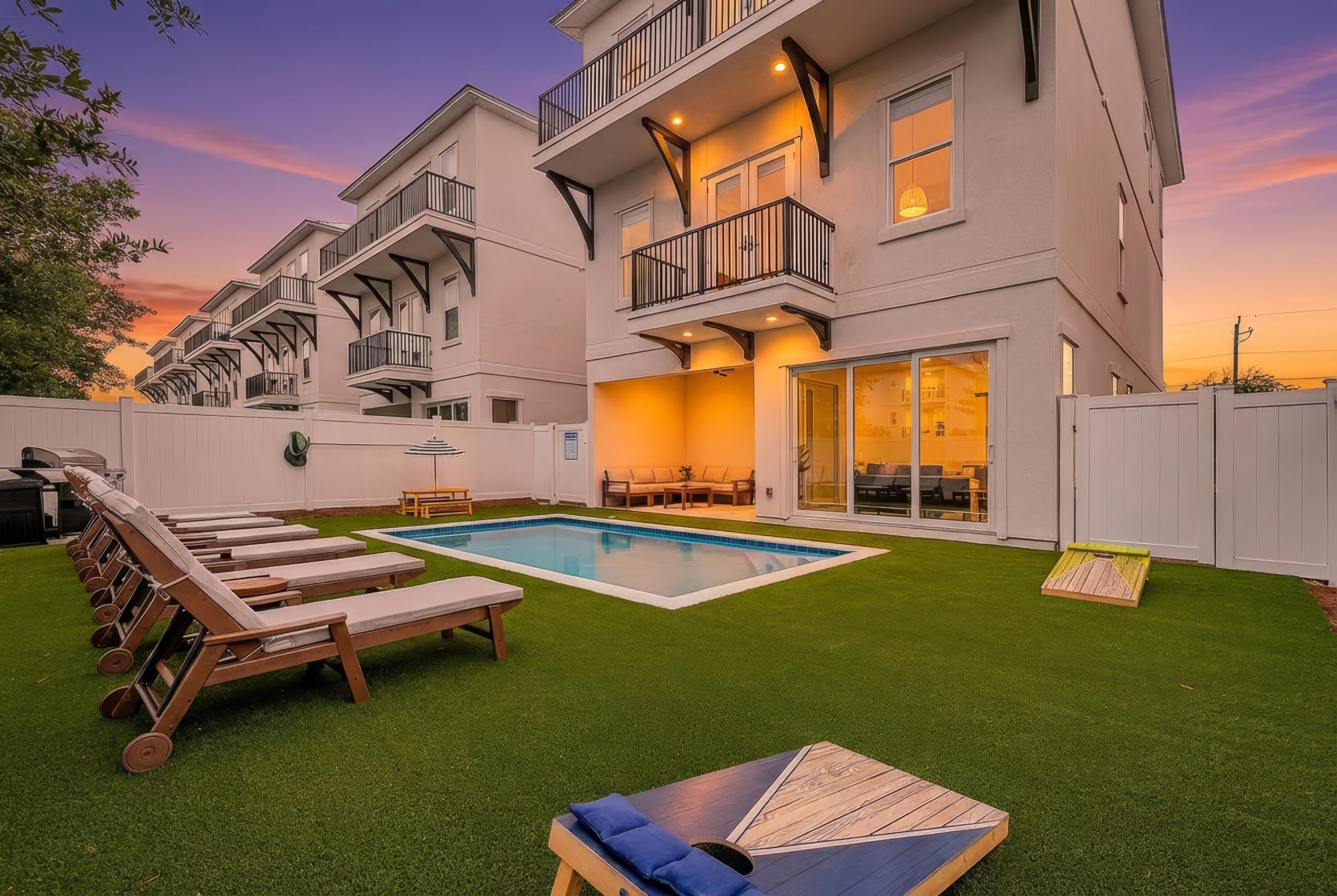 17 Boswells Court
