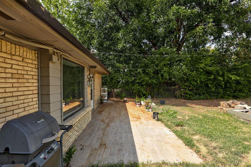 245 NW 80th Corner