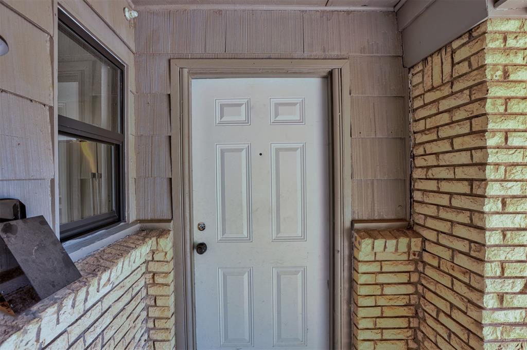 245 NW 80th Corner