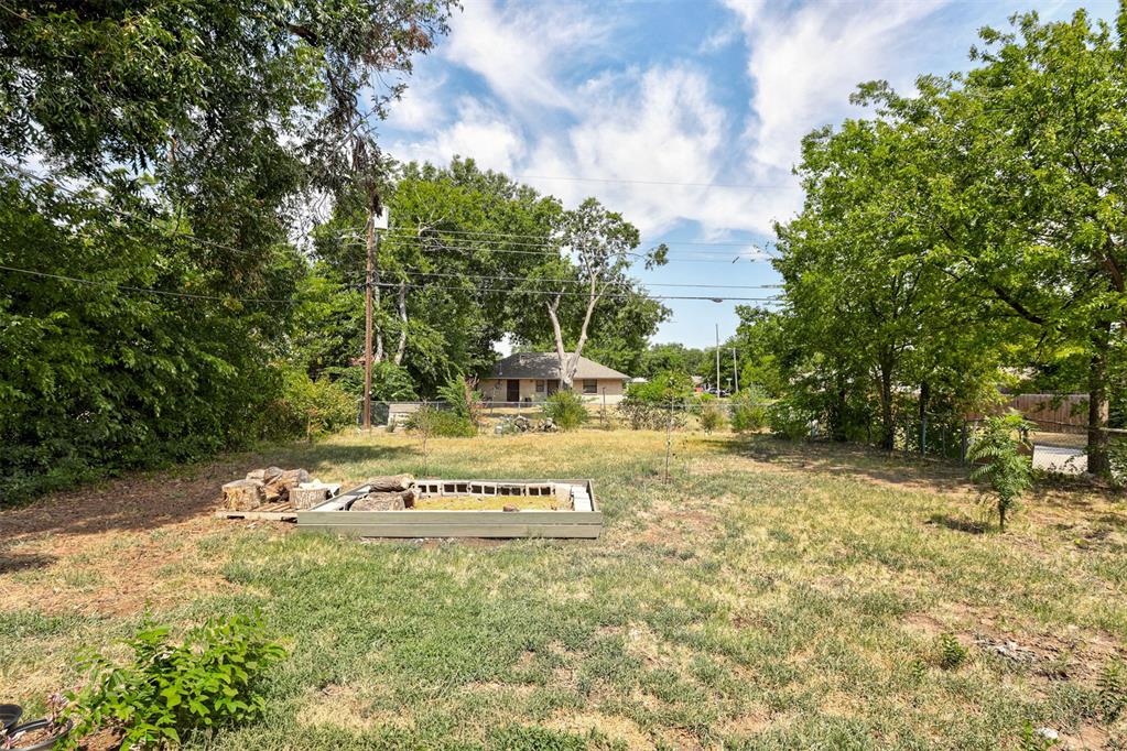245 NW 80th Corner