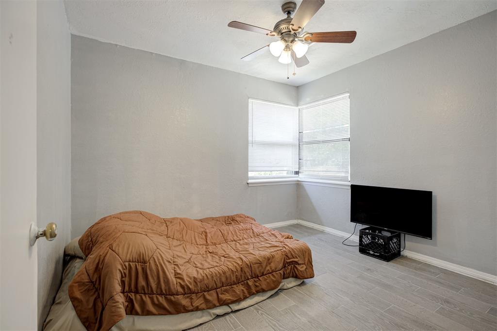 245 NW 80th Corner