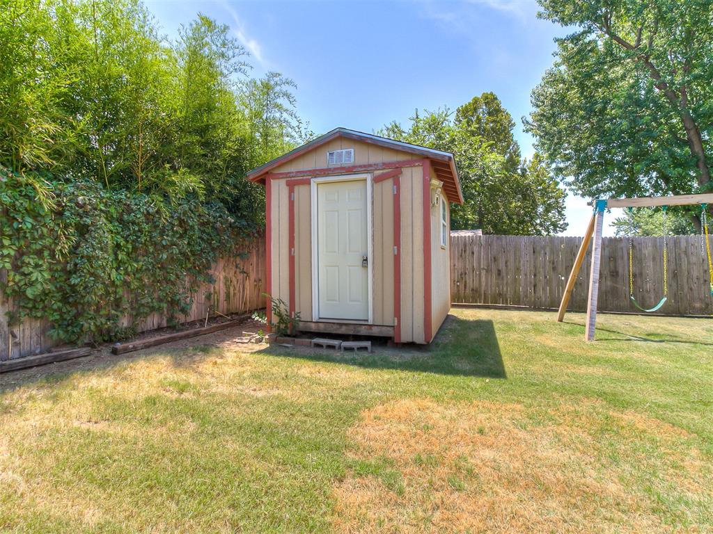 1208 SE 8th Street