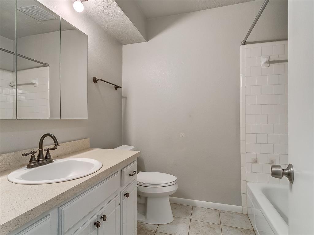 1208 SE 8th Street