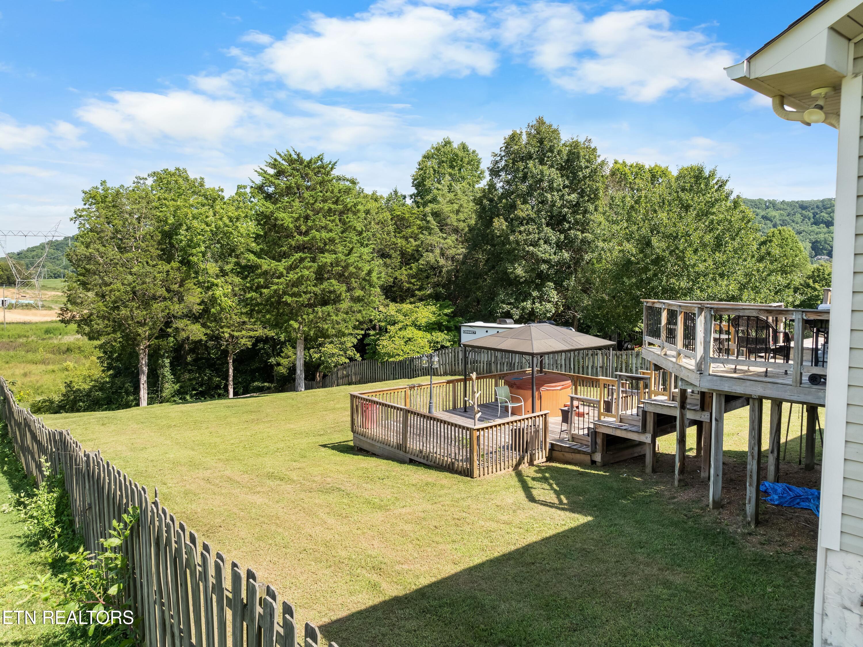 6844 Rambling Brooks Lane