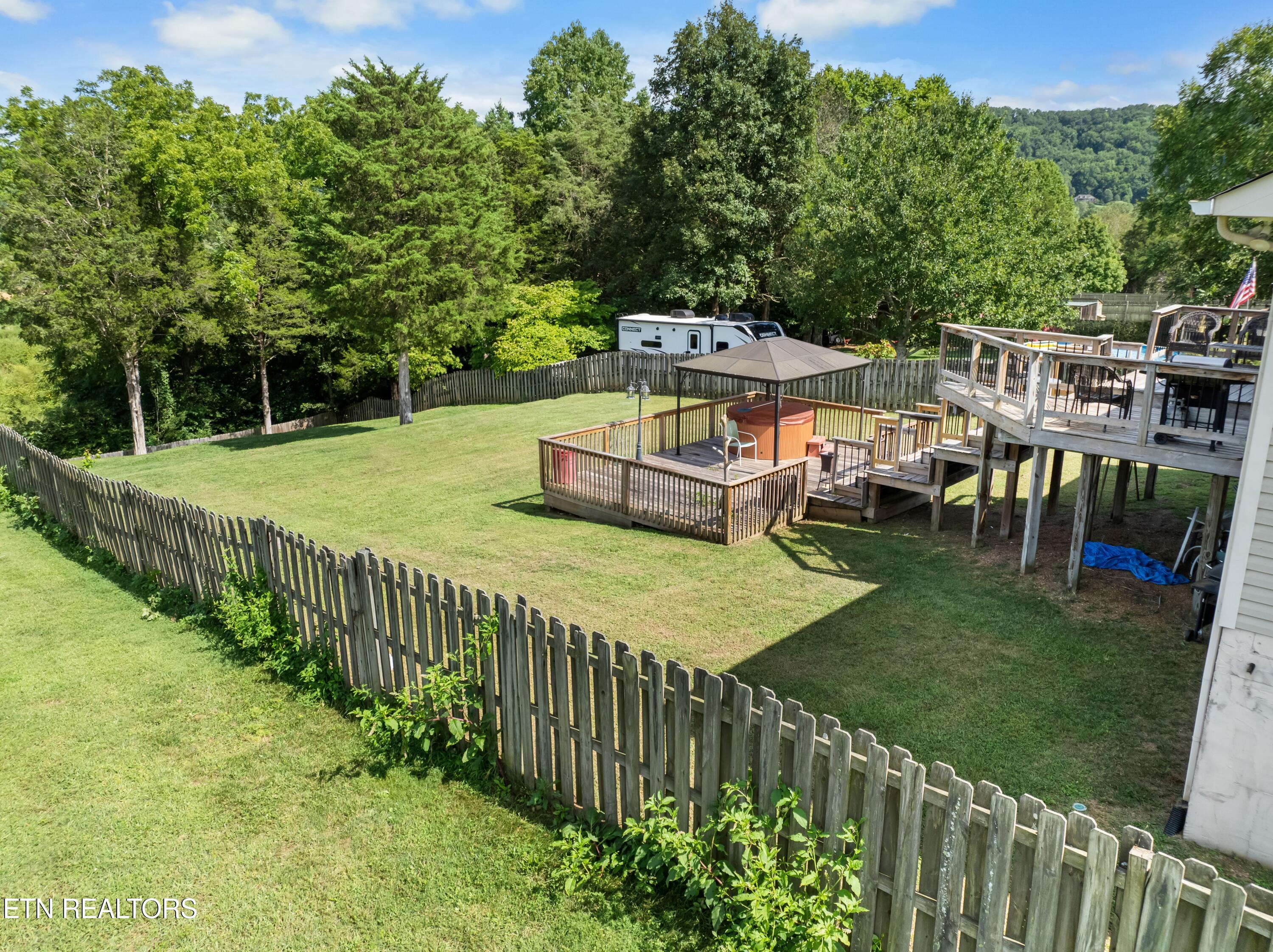 6844 Rambling Brooks Lane