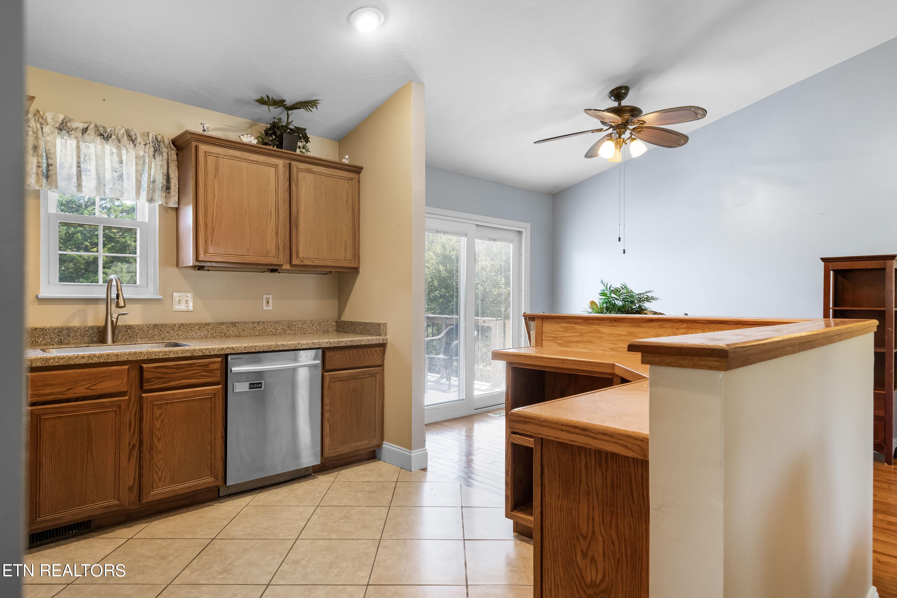 6844 Rambling Brooks Lane