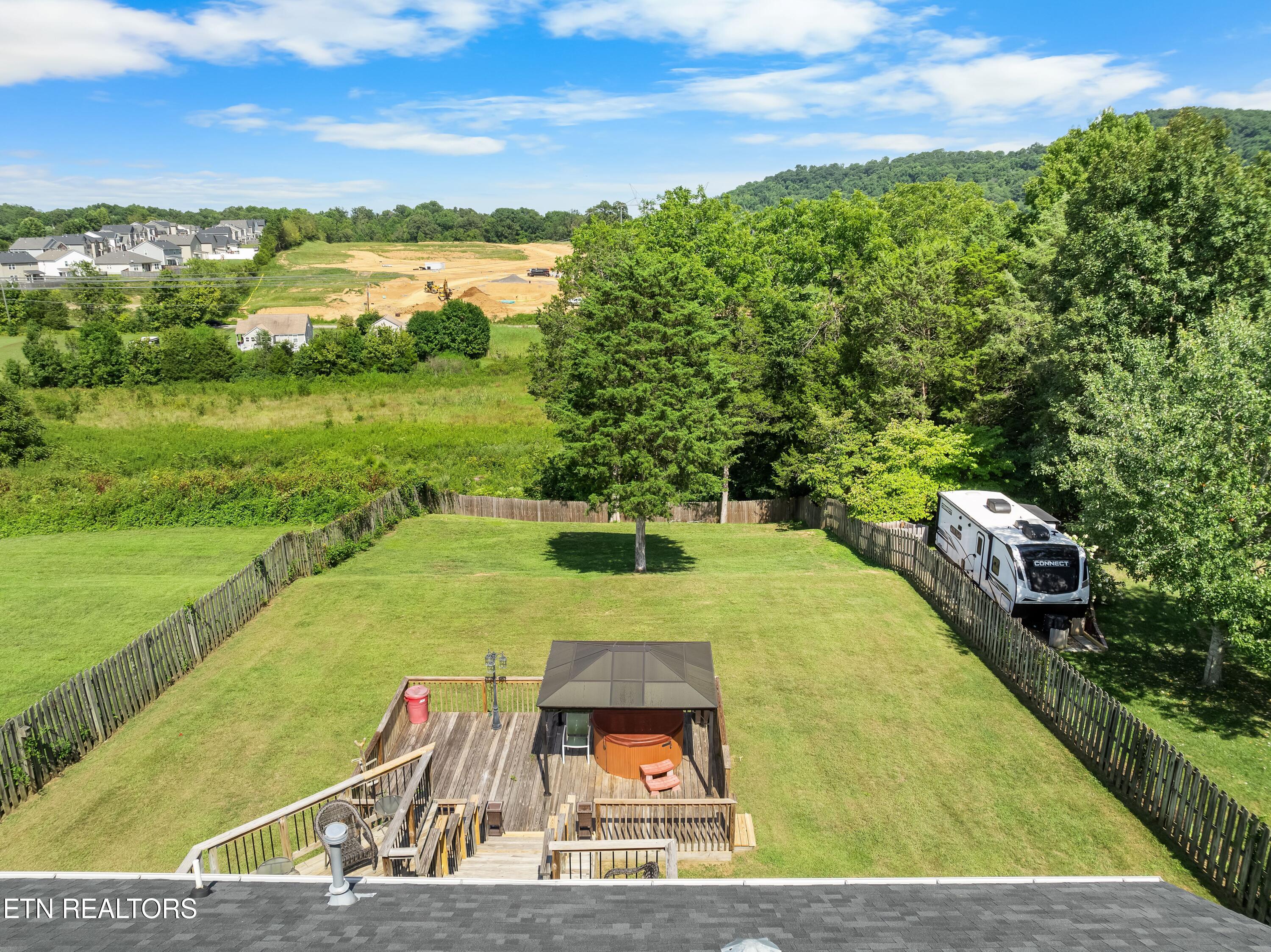 6844 Rambling Brooks Lane