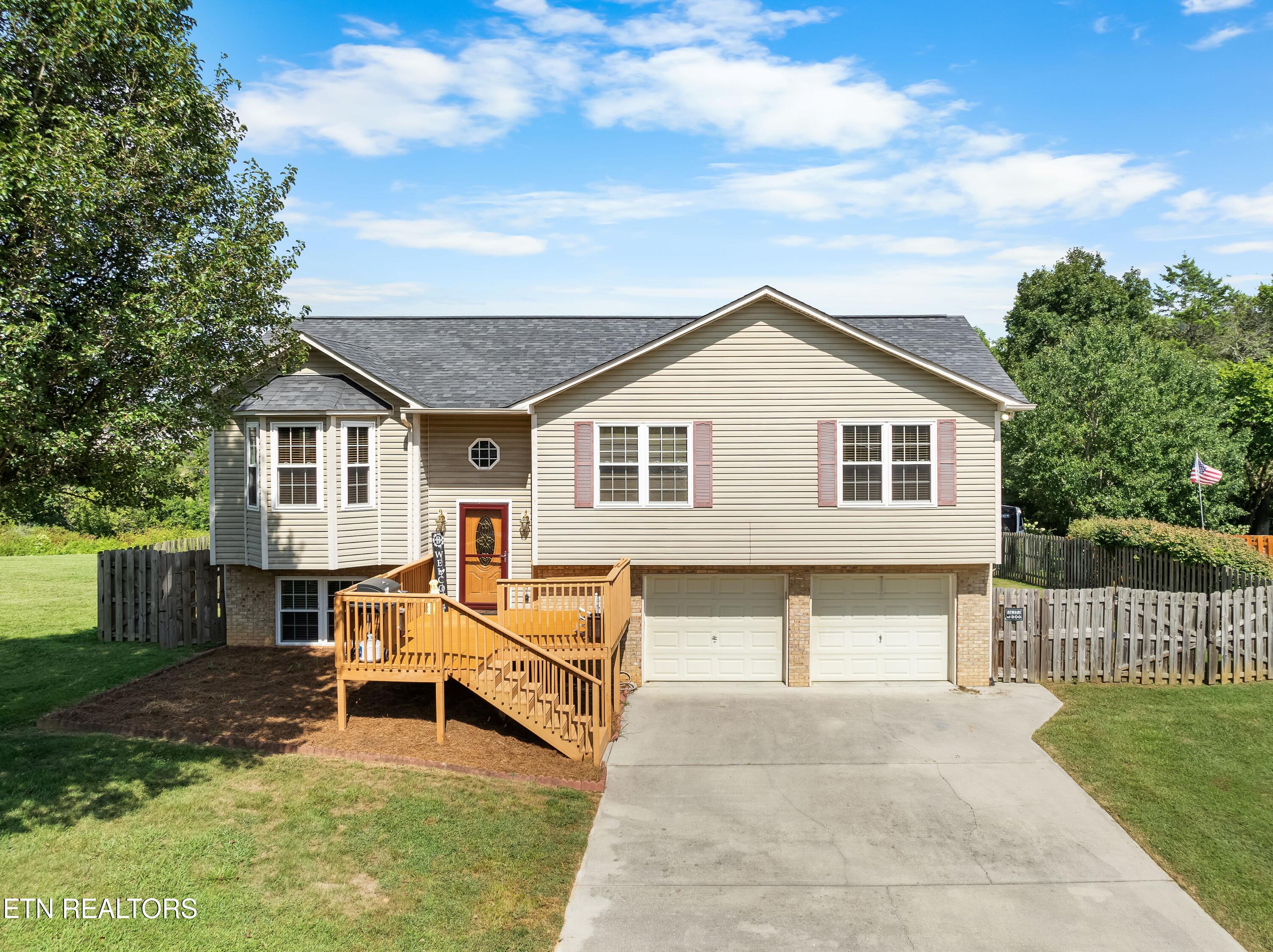 6844 Rambling Brooks Lane
