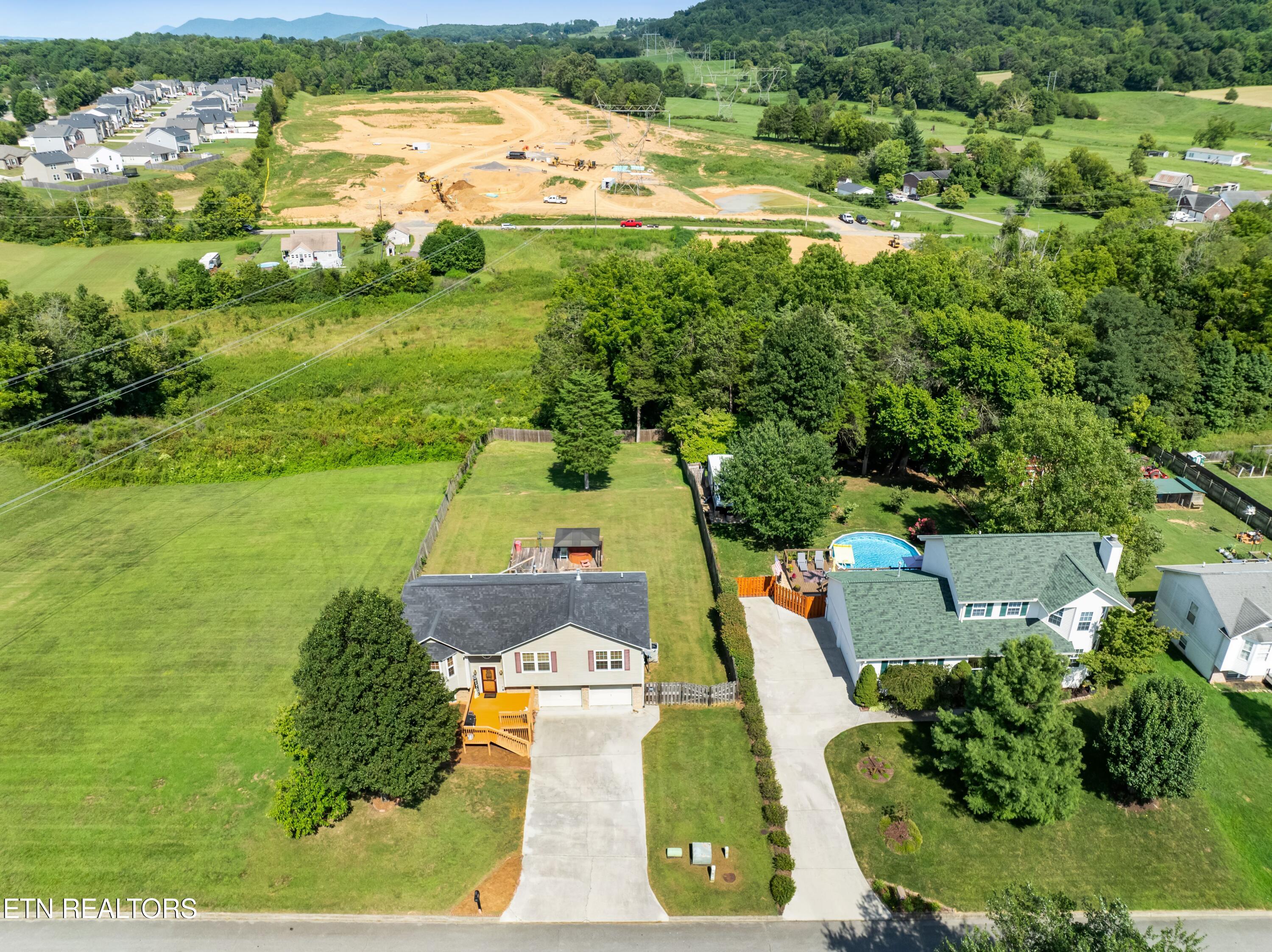 6844 Rambling Brooks Lane
